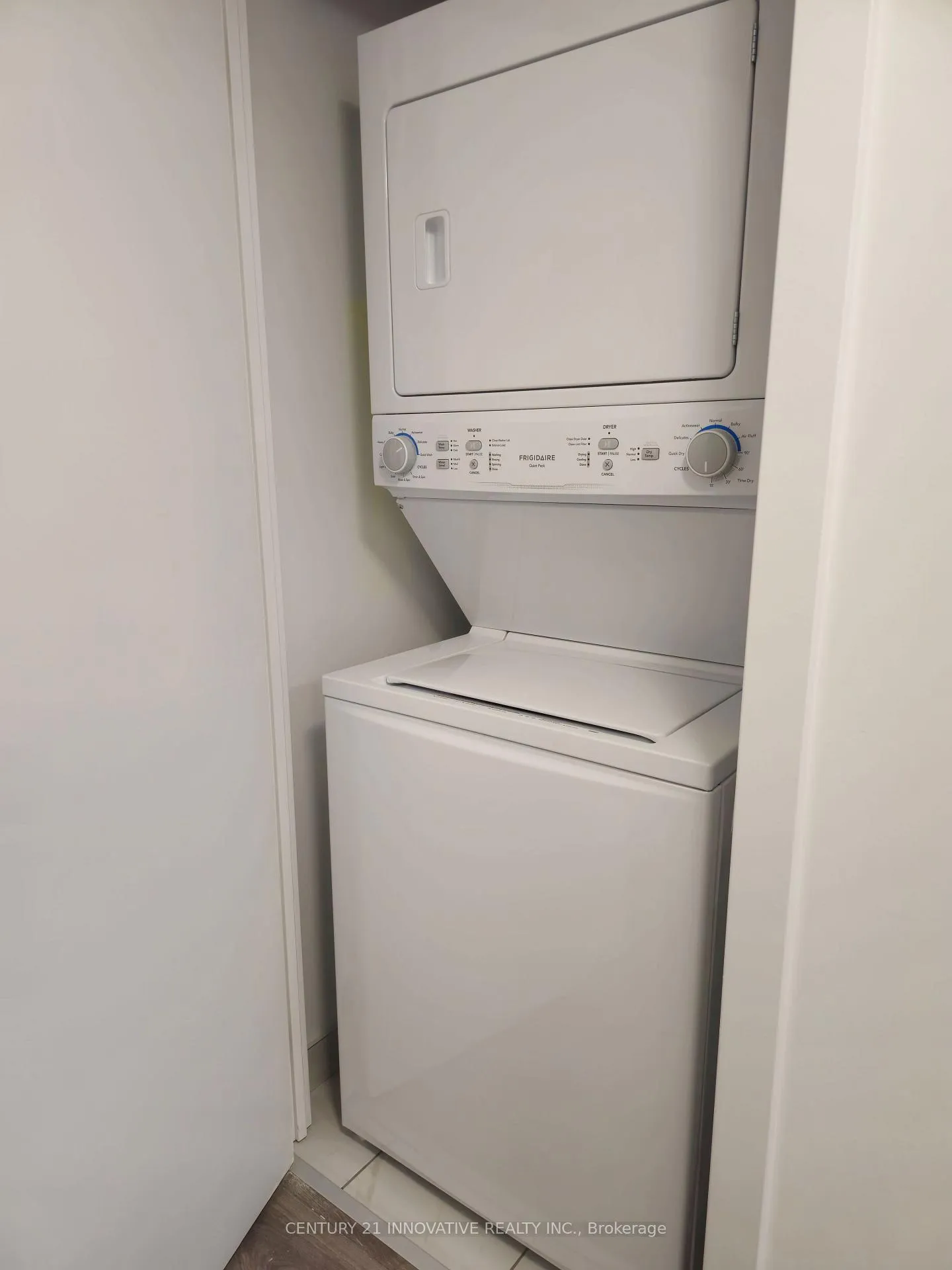 Photo 8 of Unit 1409, 1435 Celebration Drive, Pickering, Bay Ridges — HOMEH