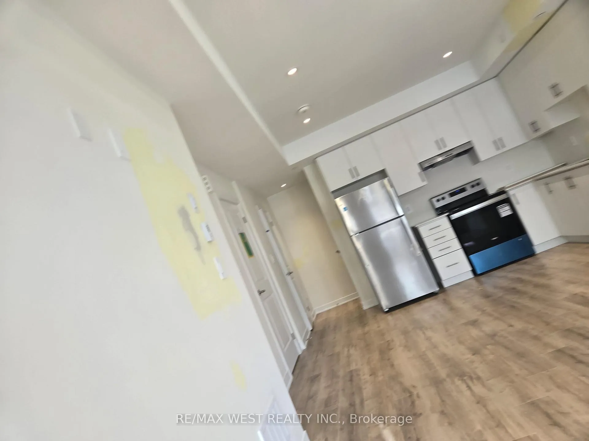 Photo 3 of Unit 311, 755 Omega Drive N, Pickering, Woodlands — HOMEH