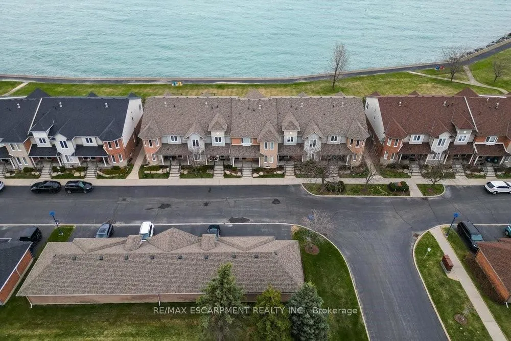 Photo 2 of Unit 56, 515 North Service Road, Hamilton, Stoney Creek — HOMEH