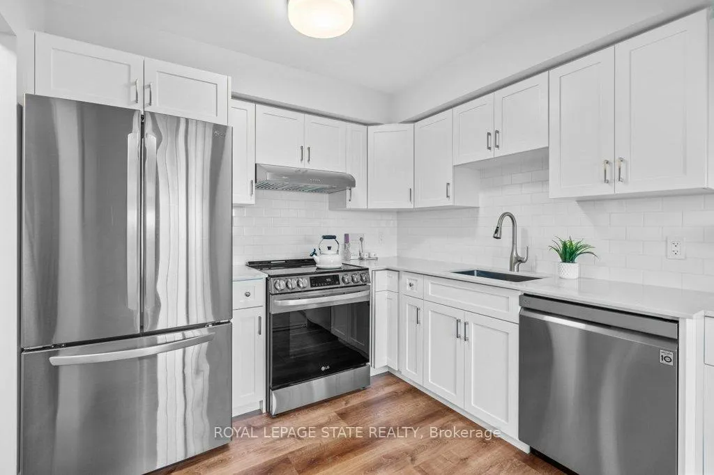 Photo 8 of Unit 4, 241 Limeridge Road W, Hamilton, Rolston — HOMEH