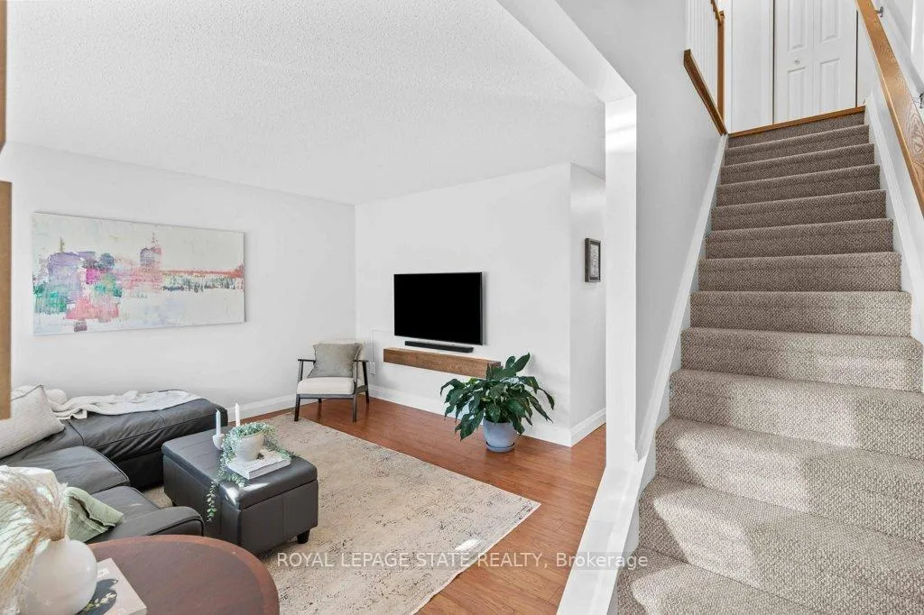 Photo 18 of Unit 4, 241 Limeridge Road W, Hamilton, Rolston — HOMEH