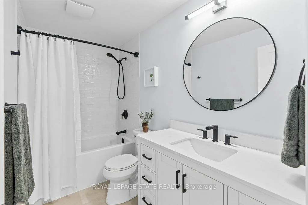 Photo 24 of Unit 4, 241 Limeridge Road W, Hamilton, Rolston — HOMEH