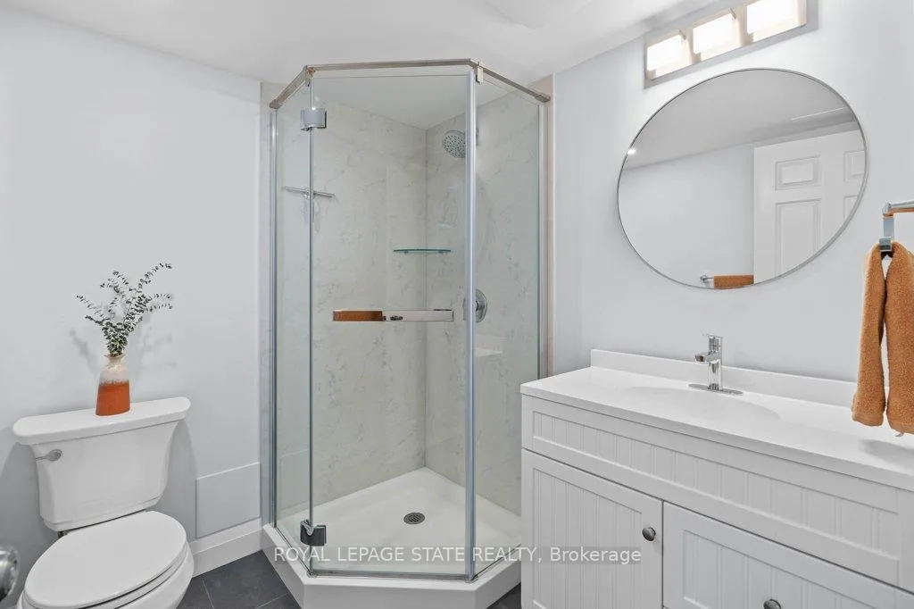 Photo 30 of Unit 4, 241 Limeridge Road W, Hamilton, Rolston — HOMEH