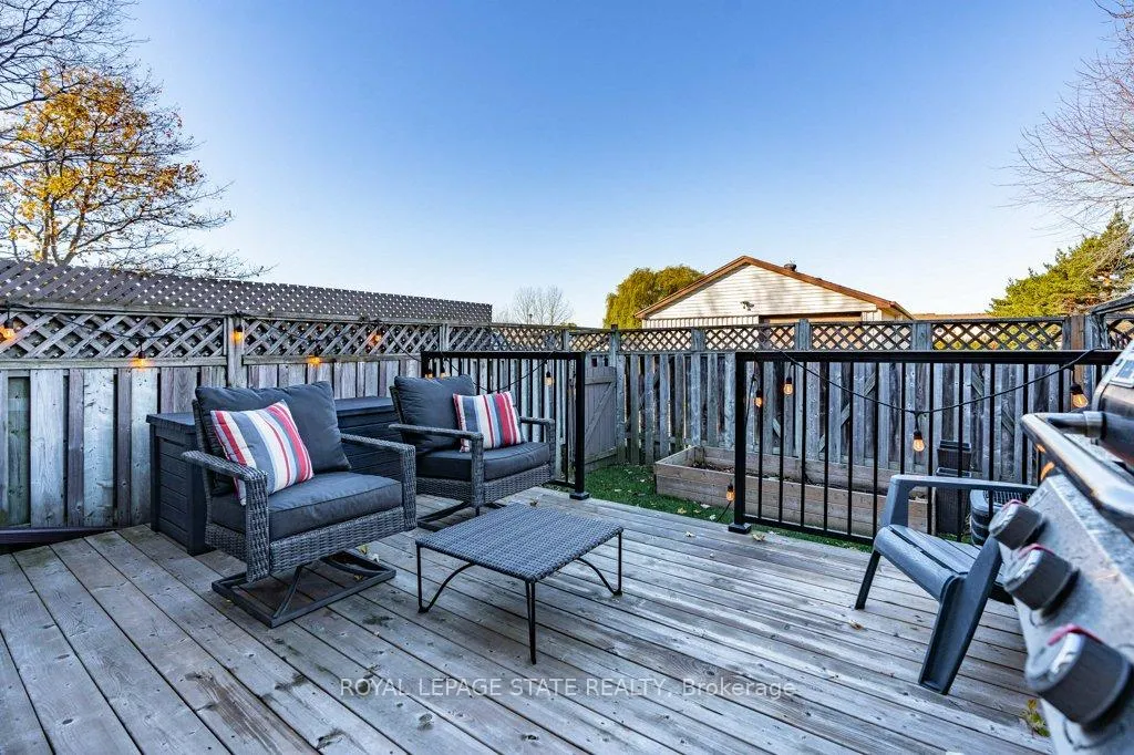Photo 32 of Unit 4, 241 Limeridge Road W, Hamilton, Rolston — HOMEH