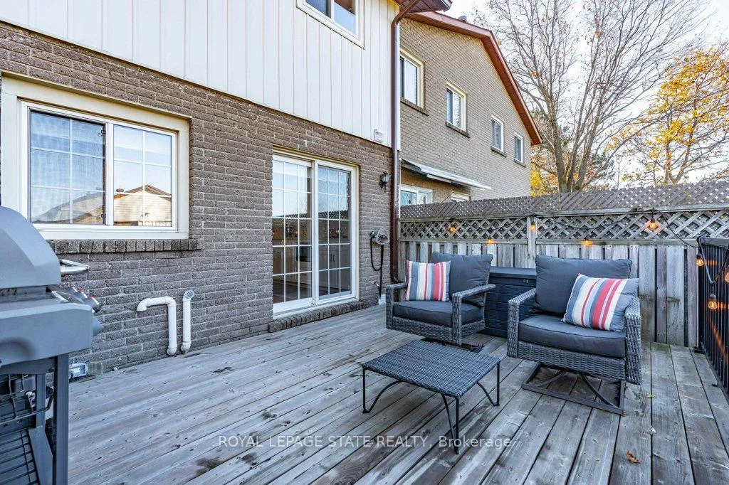 Photo 35 of Unit 4, 241 Limeridge Road W, Hamilton, Rolston — HOMEH