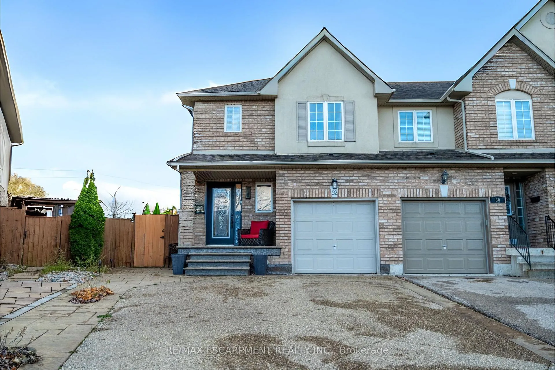Photo 1 of 52 Meadow Wood Crescent, Hamilton, Stoney Creek — HOMEH