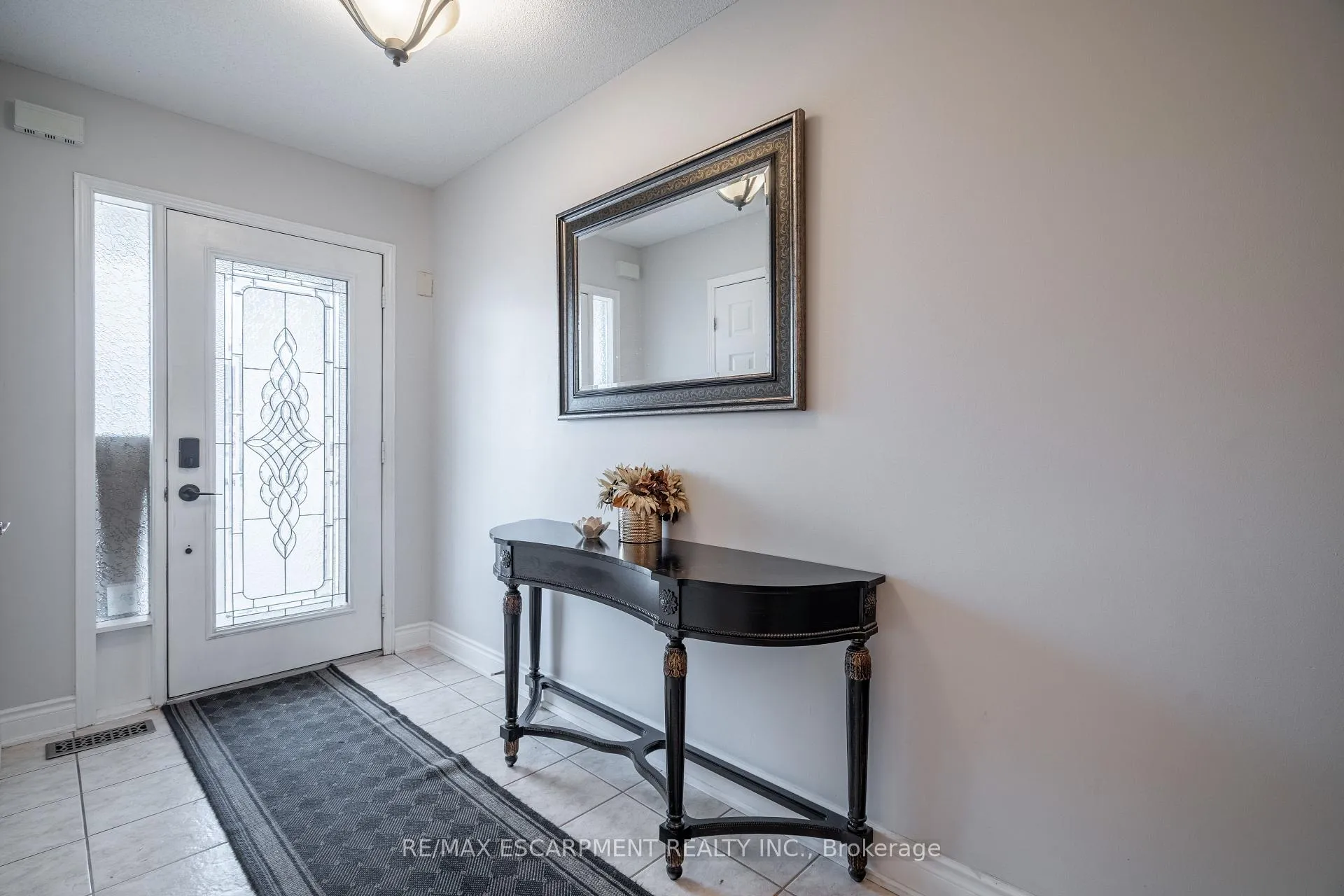 Photo 6 of 52 Meadow Wood Crescent, Hamilton, Stoney Creek — HOMEH