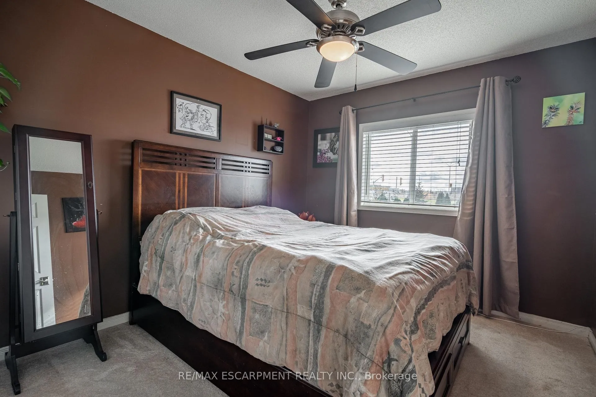 Photo 18 of 52 Meadow Wood Crescent, Hamilton, Stoney Creek — HOMEH