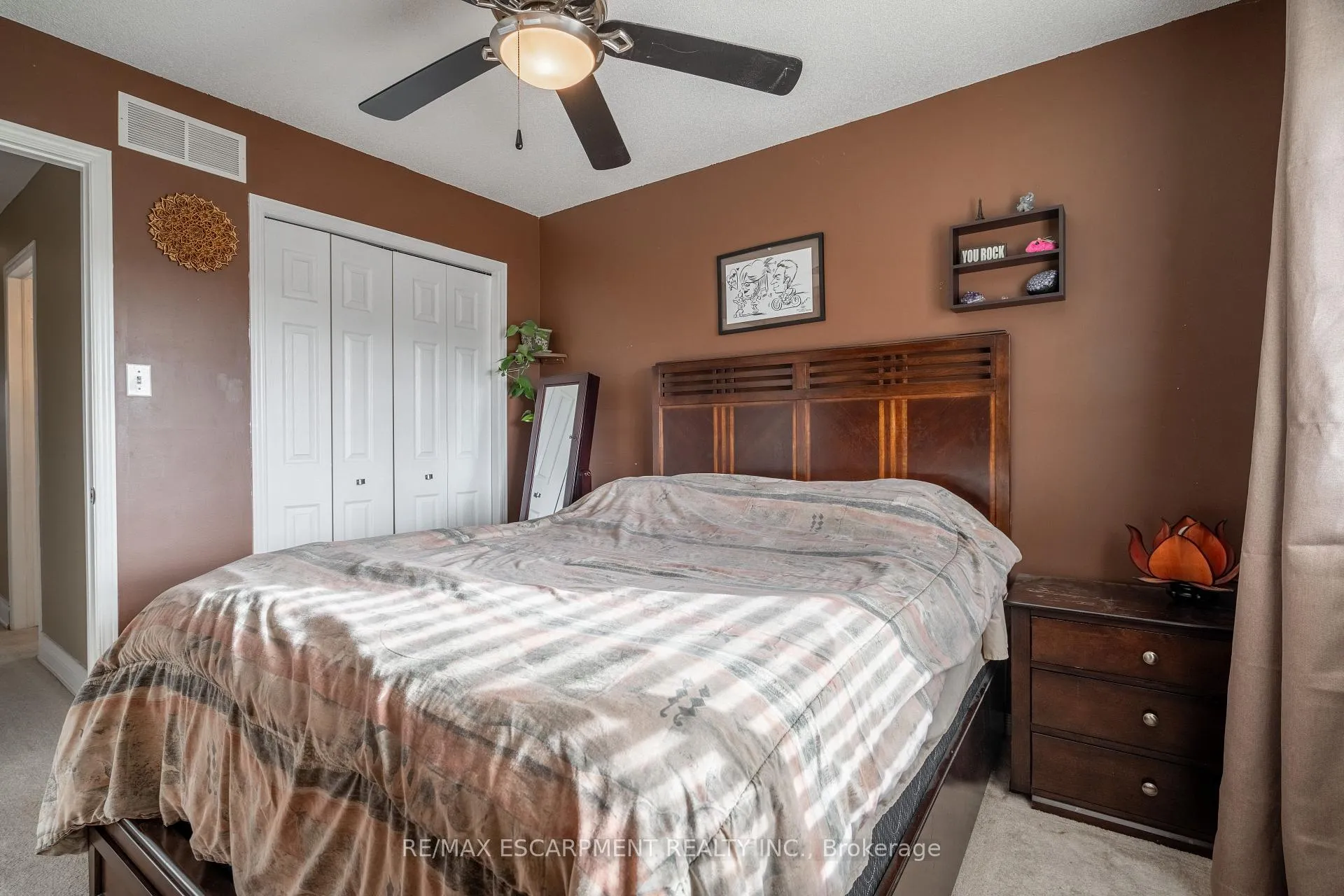 Photo 19 of 52 Meadow Wood Crescent, Hamilton, Stoney Creek — HOMEH