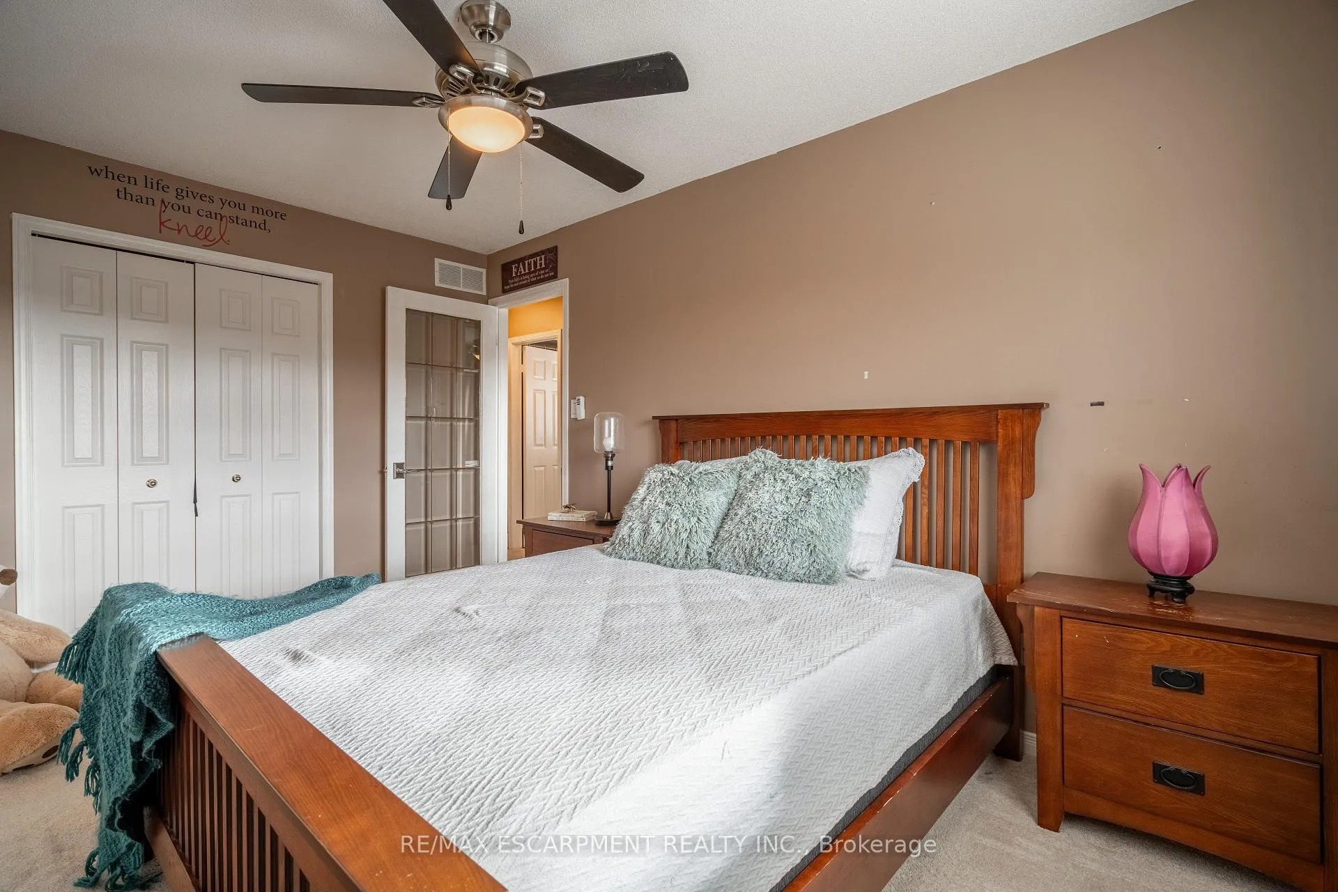 Photo 21 of 52 Meadow Wood Crescent, Hamilton, Stoney Creek — HOMEH