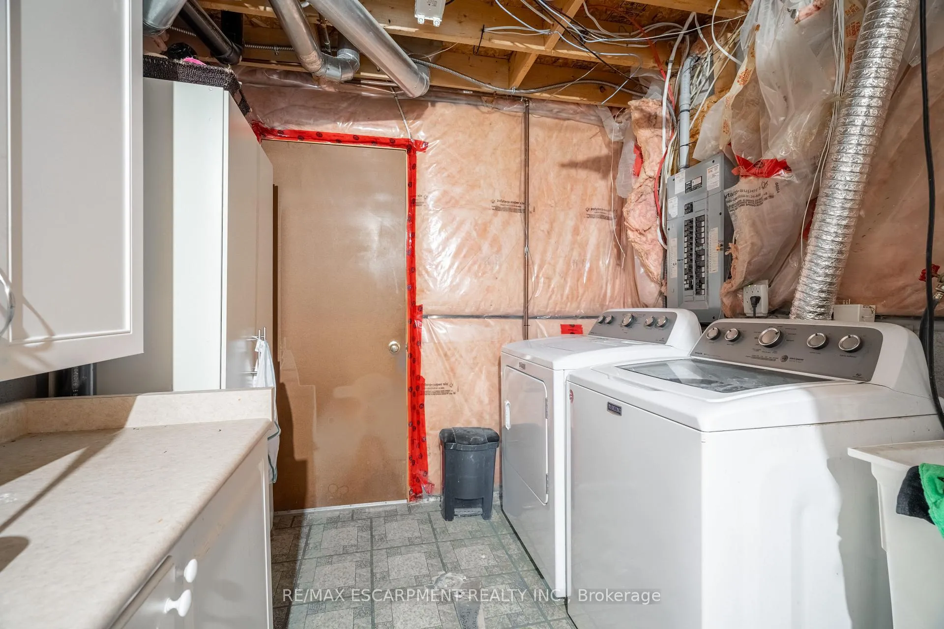 Photo 29 of 52 Meadow Wood Crescent, Hamilton, Stoney Creek — HOMEH