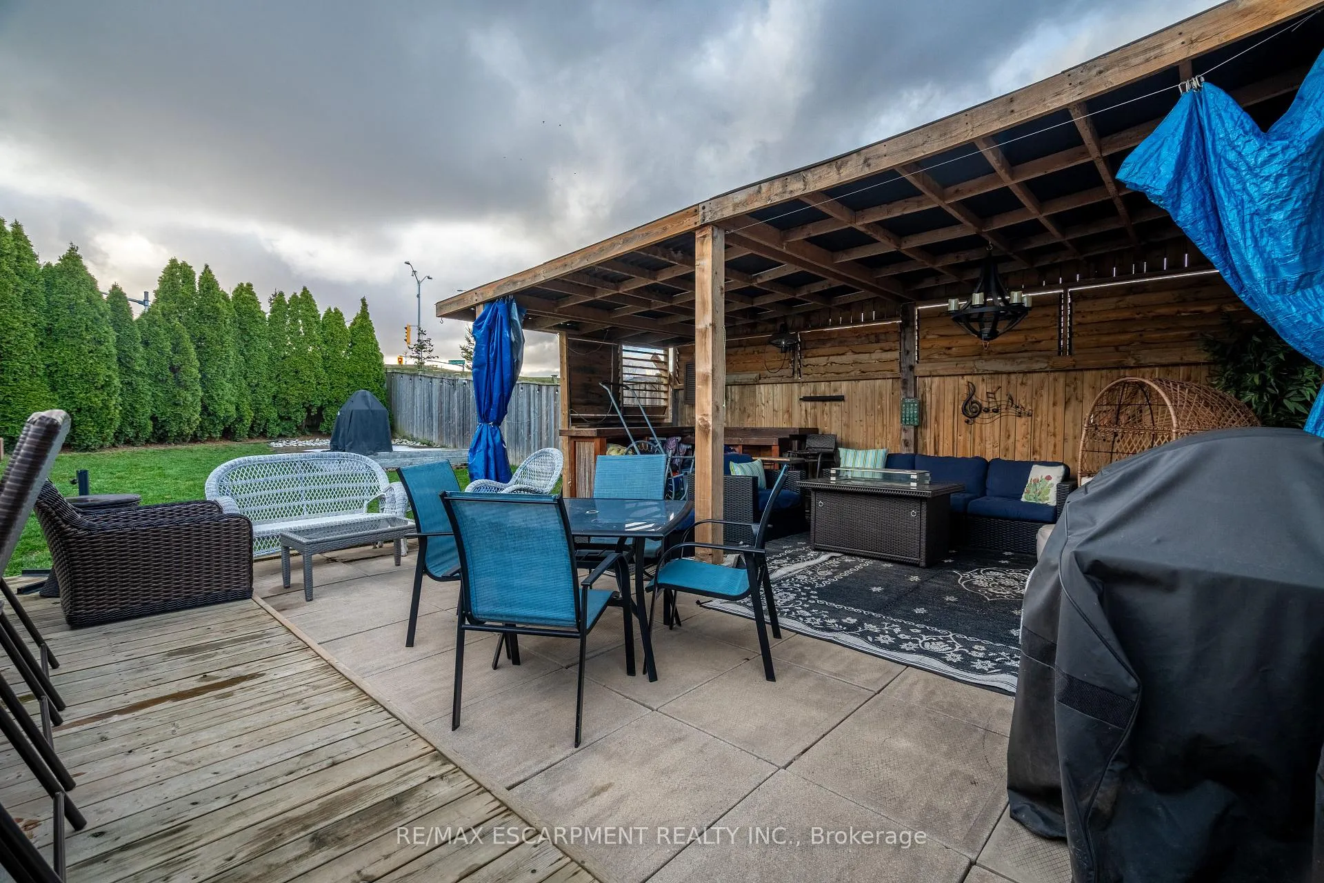 Photo 32 of 52 Meadow Wood Crescent, Hamilton, Stoney Creek — HOMEH