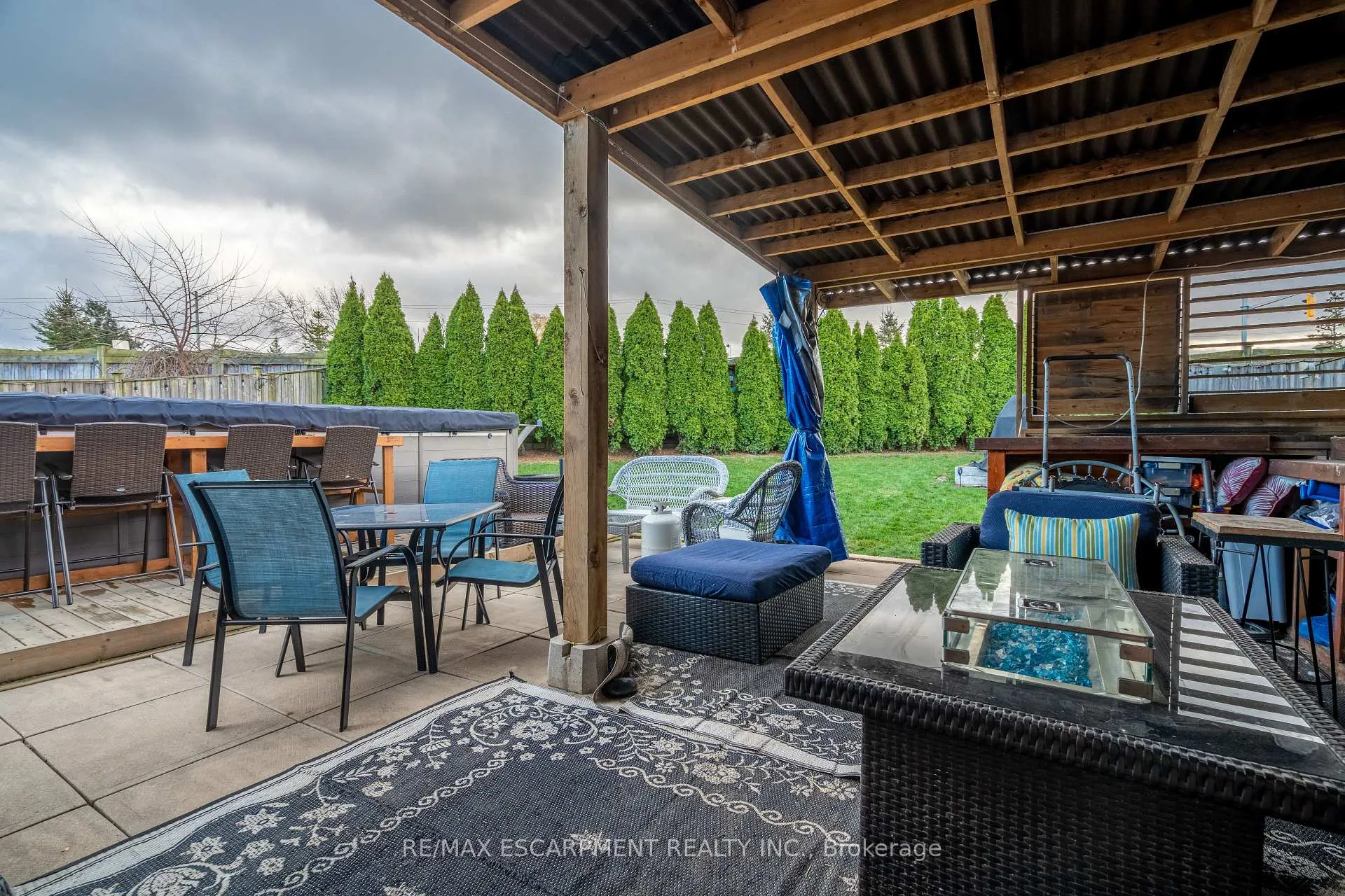 Photo 35 of 52 Meadow Wood Crescent, Hamilton, Stoney Creek — HOMEH