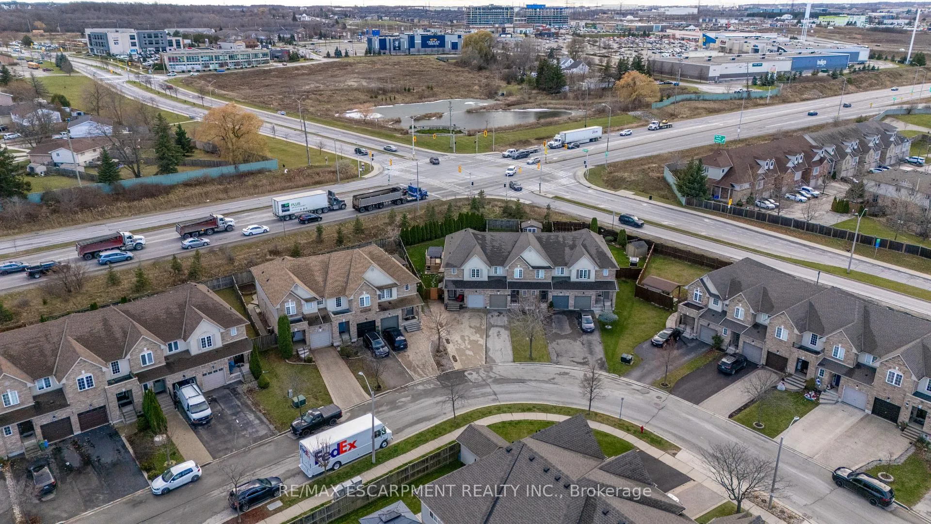 Photo 39 of 52 Meadow Wood Crescent, Hamilton, Stoney Creek — HOMEH