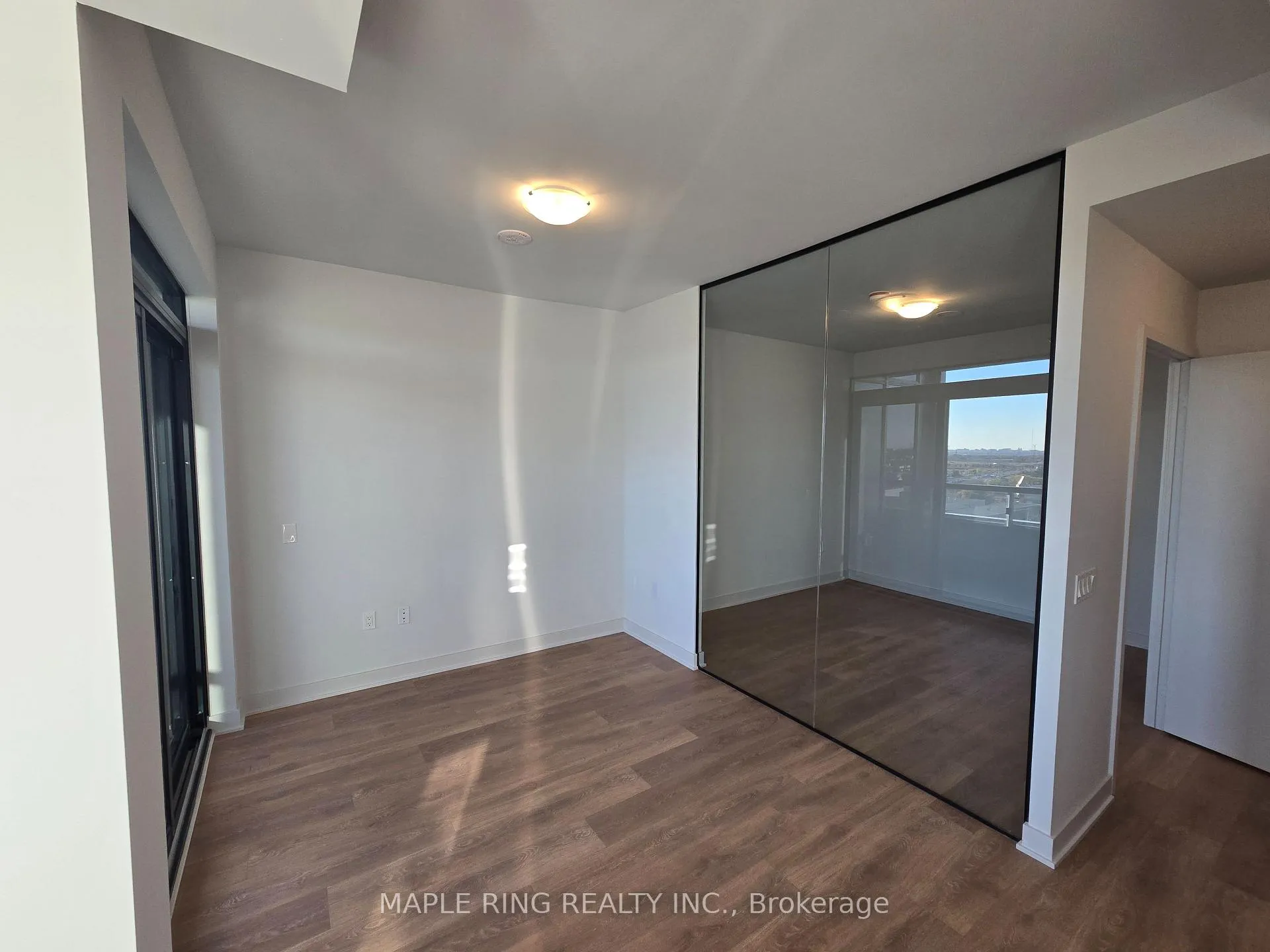 Photo 10 of Unit 1009, 2920 Highway 7 Road, Vaughan, Concord — HOMEH