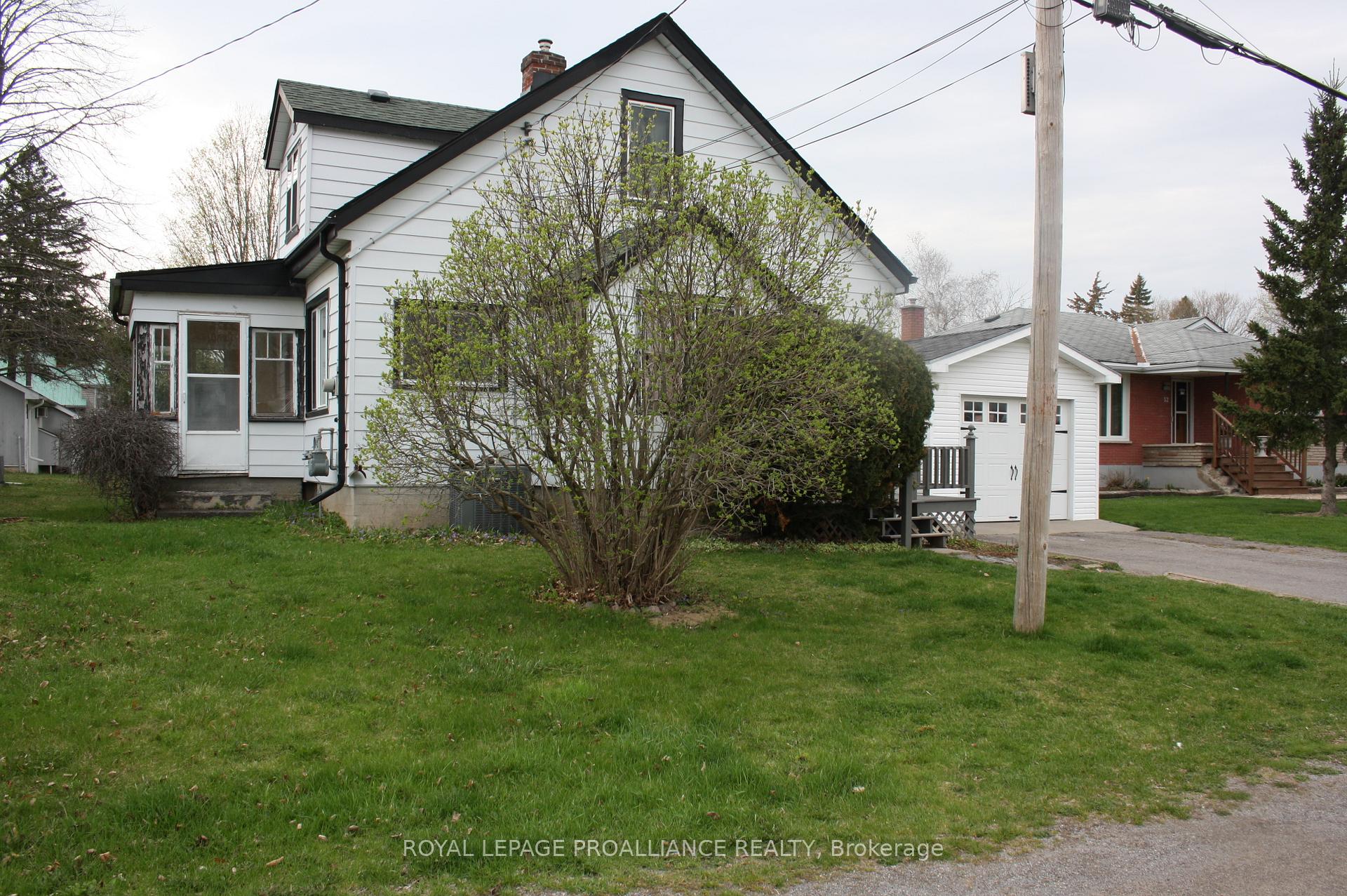 Photo 2 of 48 Gilbert Street, Belleville, Belleville Ward — HOMEH