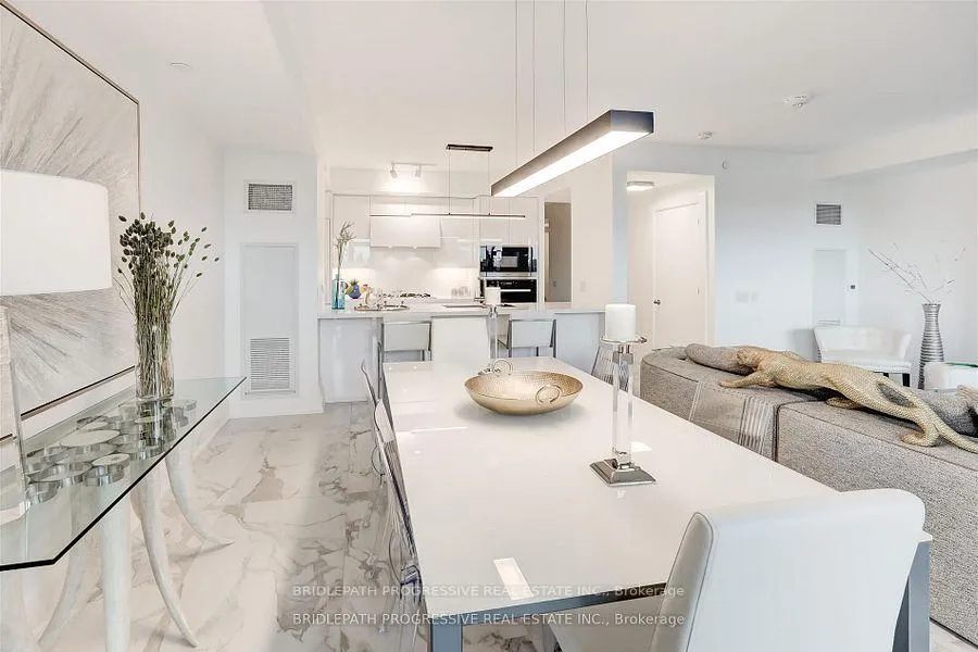 Photo 9 of Unit 202, 3 Southvale Drive, Toronto, Leaside — HOMEH