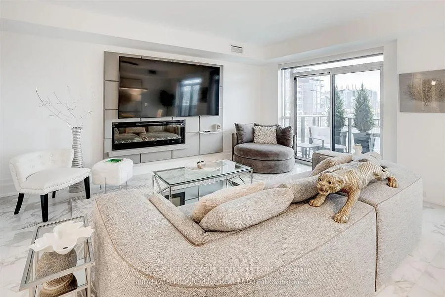 Photo 10 of Unit 202, 3 Southvale Drive, Toronto, Leaside — HOMEH