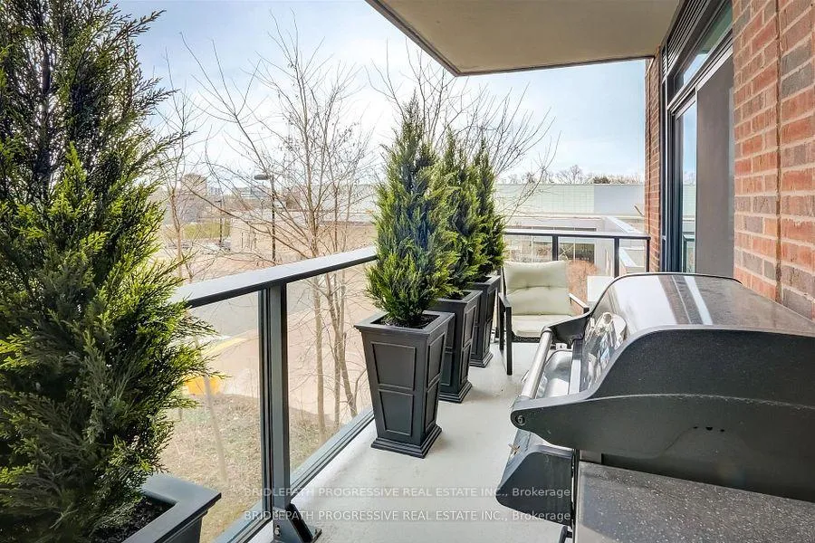 Photo 16 of Unit 202, 3 Southvale Drive, Toronto, Leaside — HOMEH