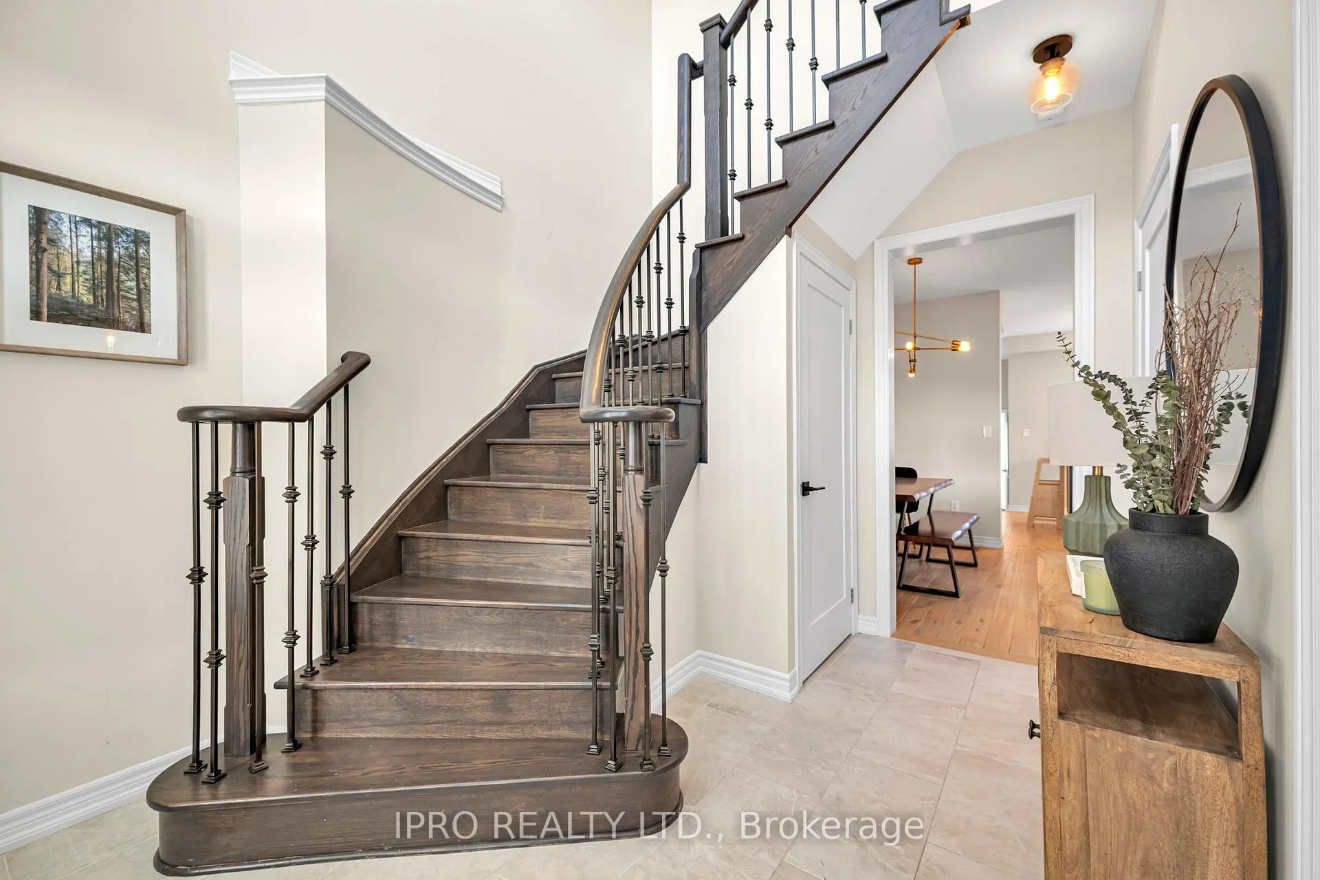 Photo 6 of 174 Moody Drive, Vaughan, Kleinburg — HOMEH