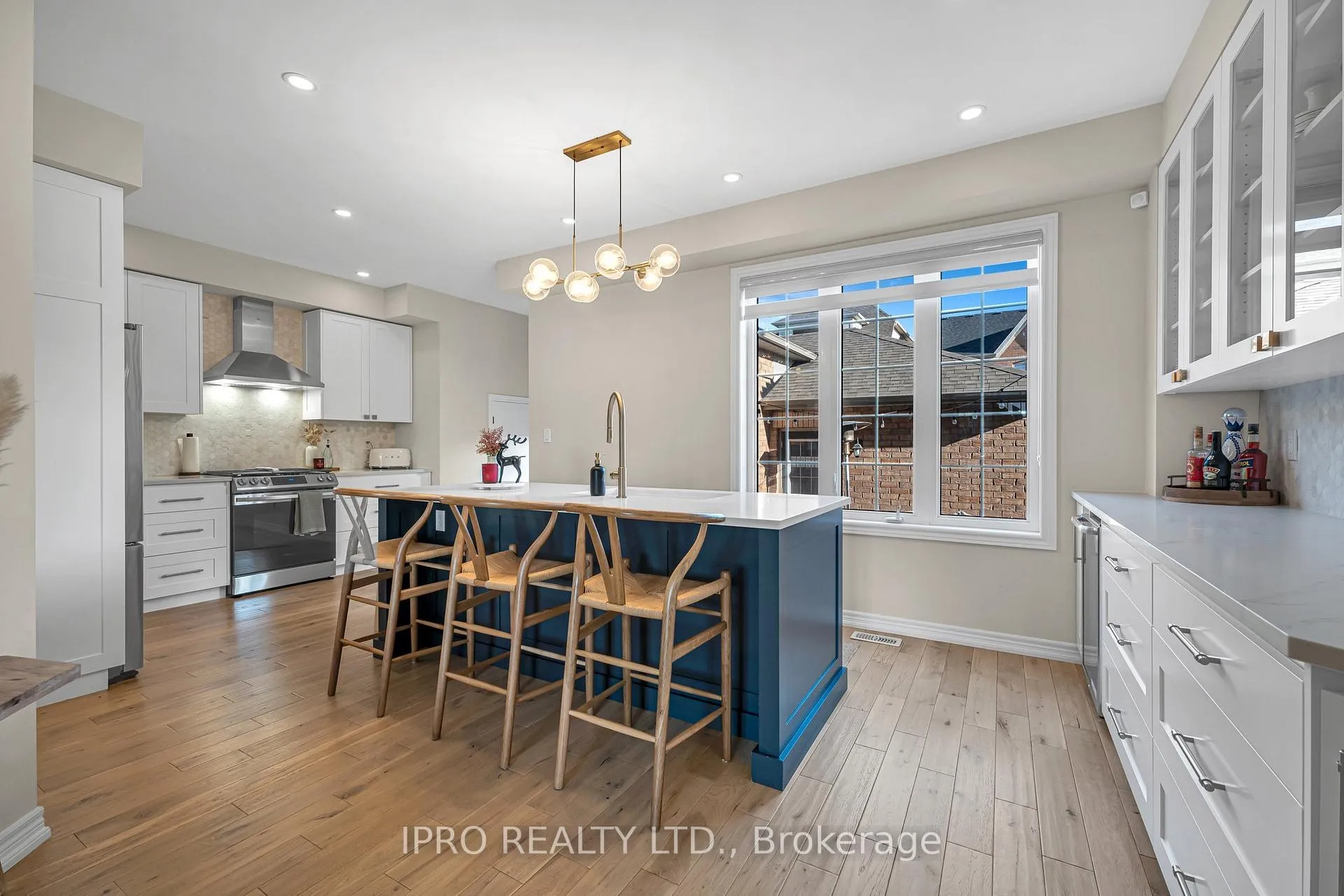 Photo 14 of 174 Moody Drive, Vaughan, Kleinburg — HOMEH