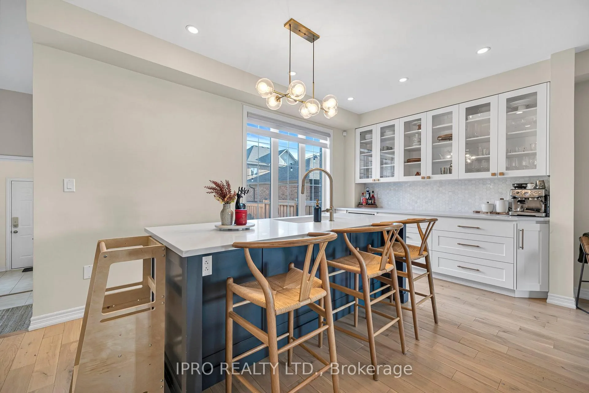 Photo 19 of 174 Moody Drive, Vaughan, Kleinburg — HOMEH