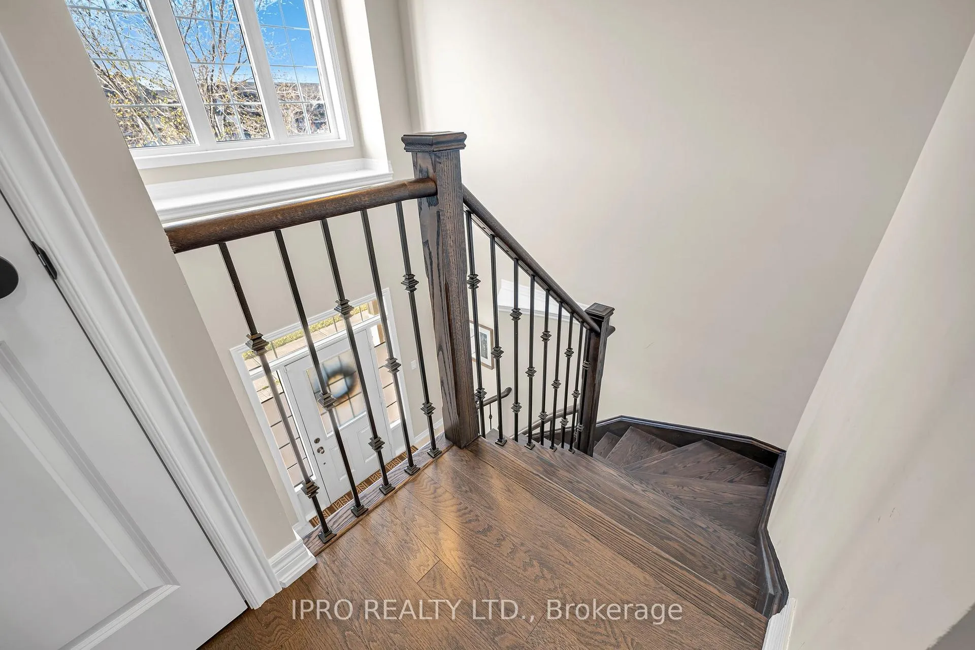 Photo 22 of 174 Moody Drive, Vaughan, Kleinburg — HOMEH