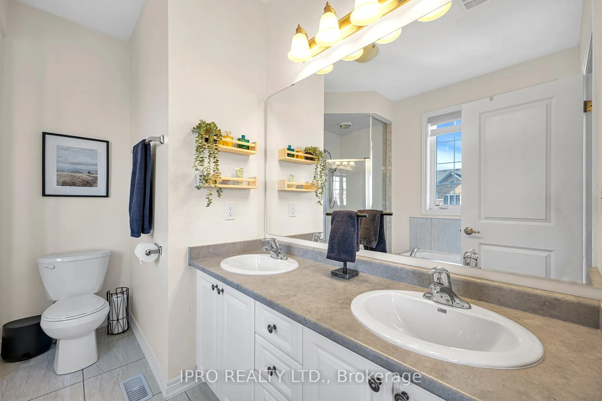 Photo 28 of 174 Moody Drive, Vaughan, Kleinburg — HOMEH