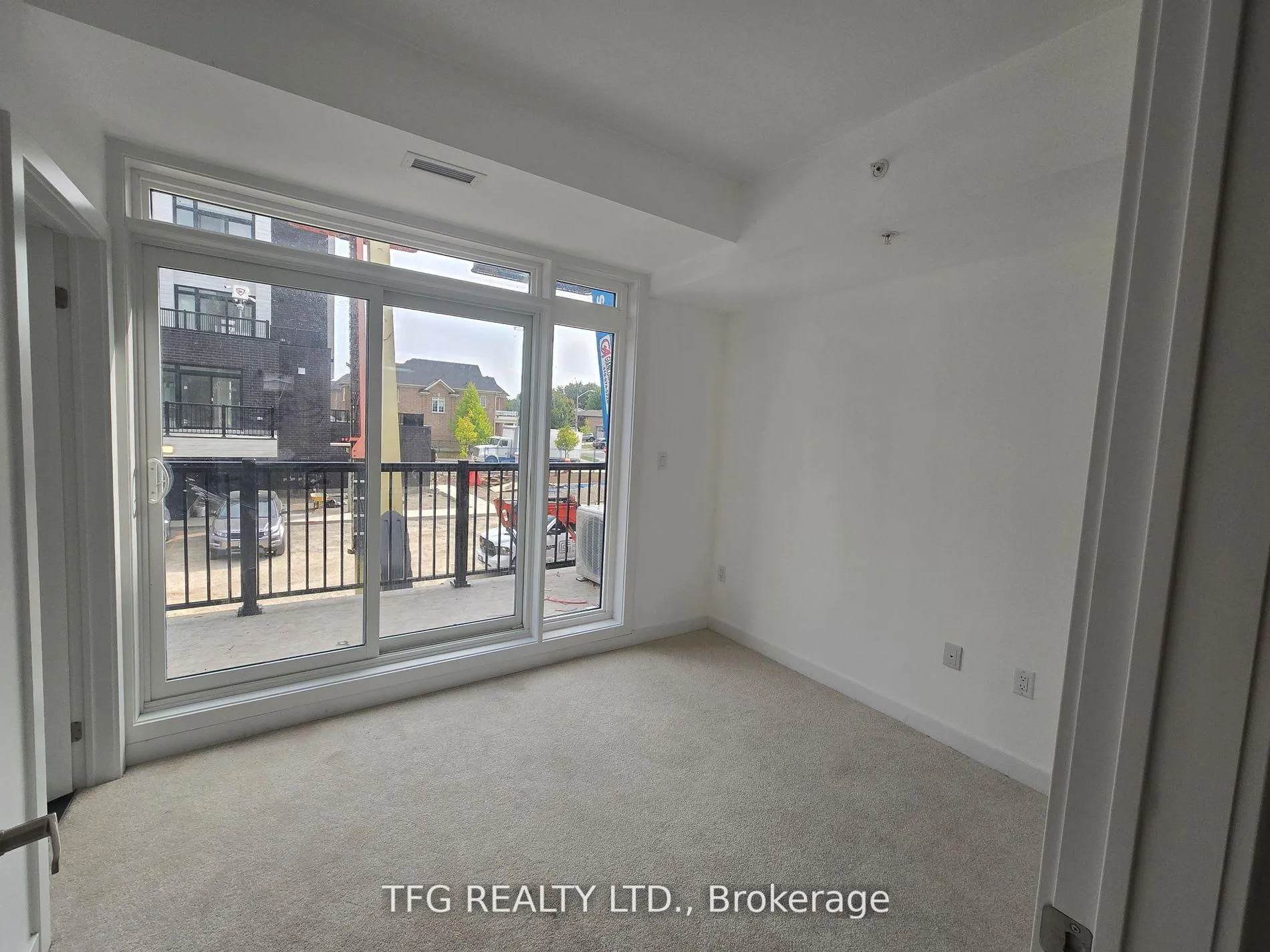 Photo 4 of Unit 12, 188 Angus Drive, Ajax, Central — HOMEH
