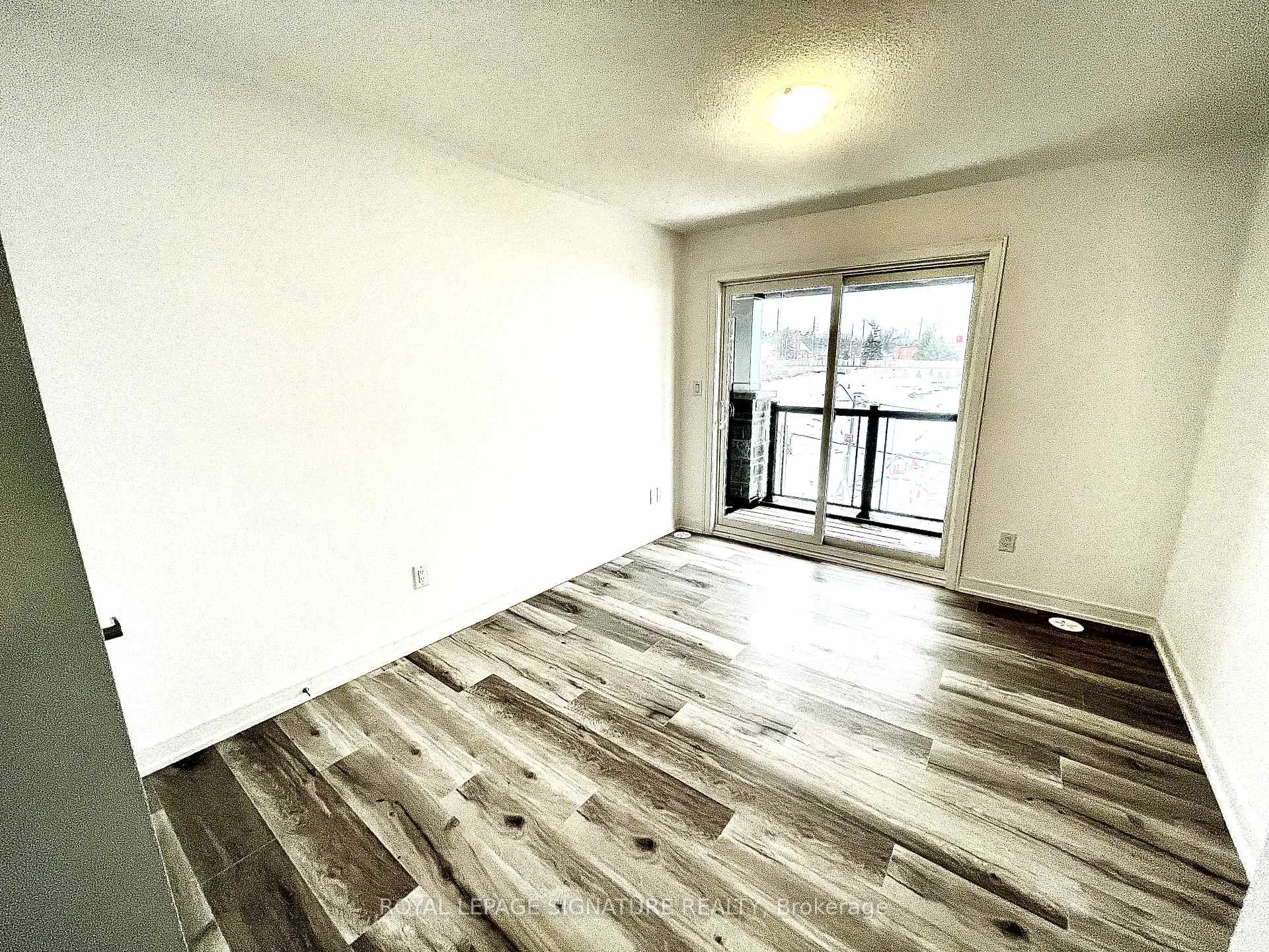 Photo 12 of 36 Magnolia Lane, Barrie, Innis-Shore — HOMEH