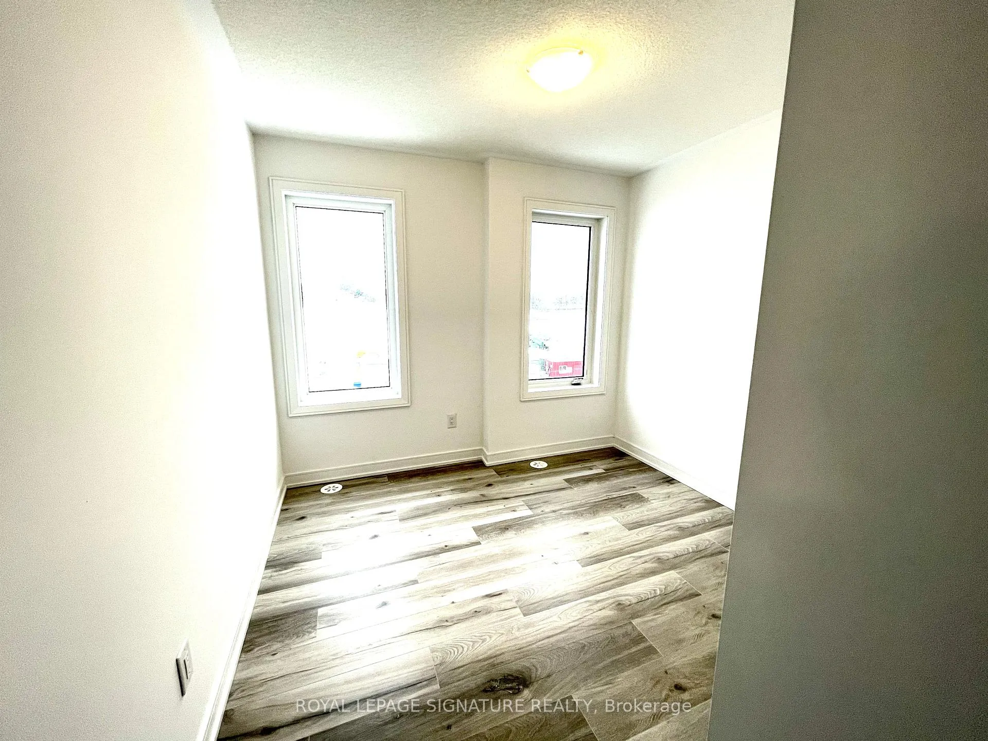 Photo 15 of 36 Magnolia Lane, Barrie, Innis-Shore — HOMEH