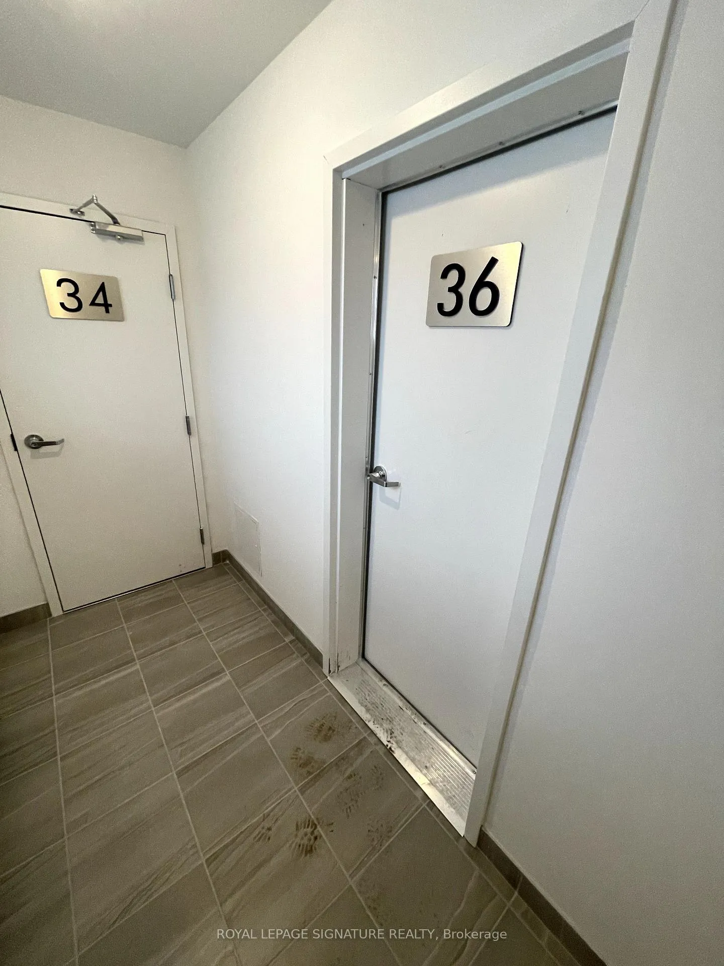 Photo 19 of 36 Magnolia Lane, Barrie, Innis-Shore — HOMEH