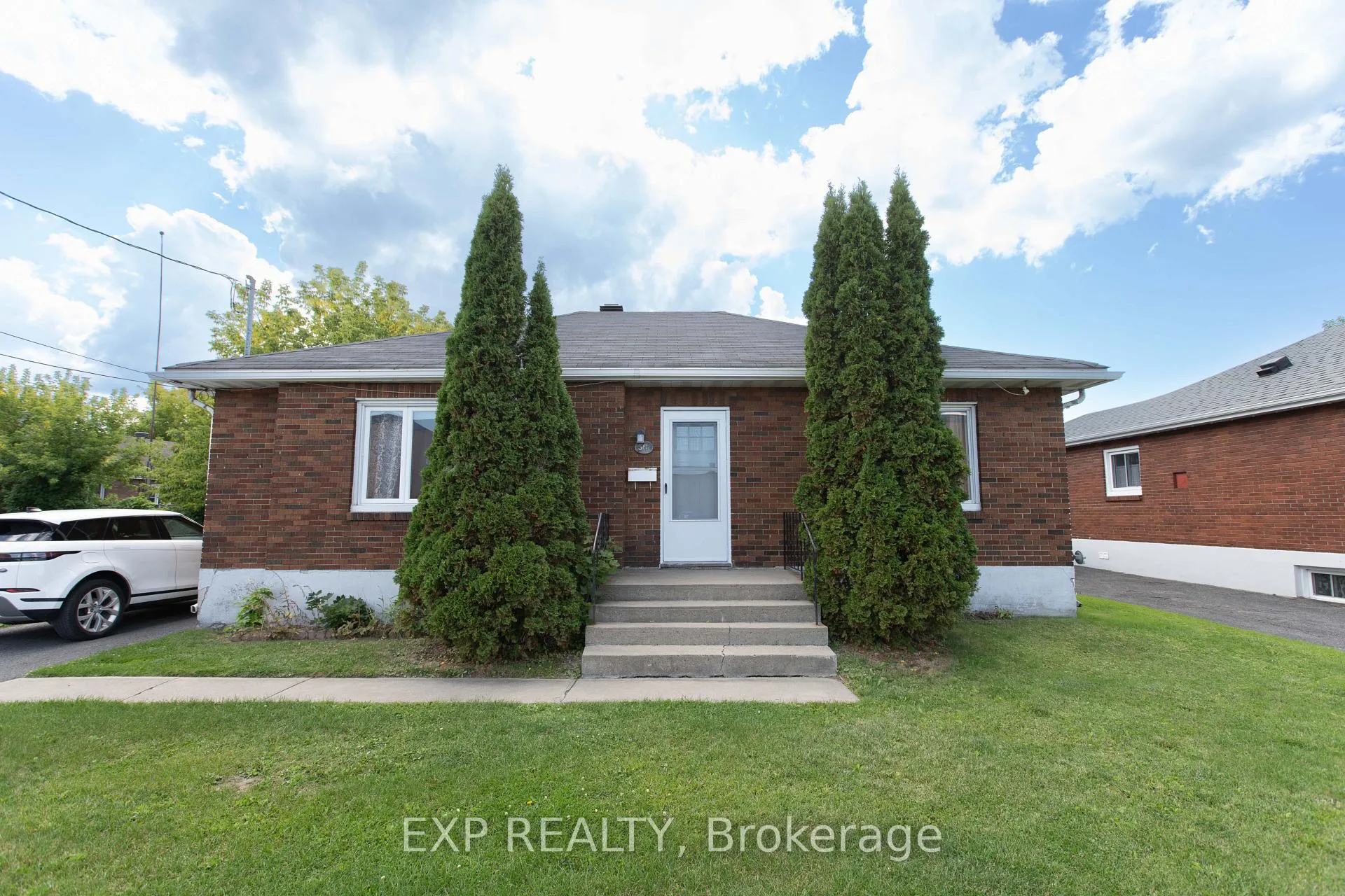 Photo 1 of 501 McConnell Avenue, Cornwall — HOMEH