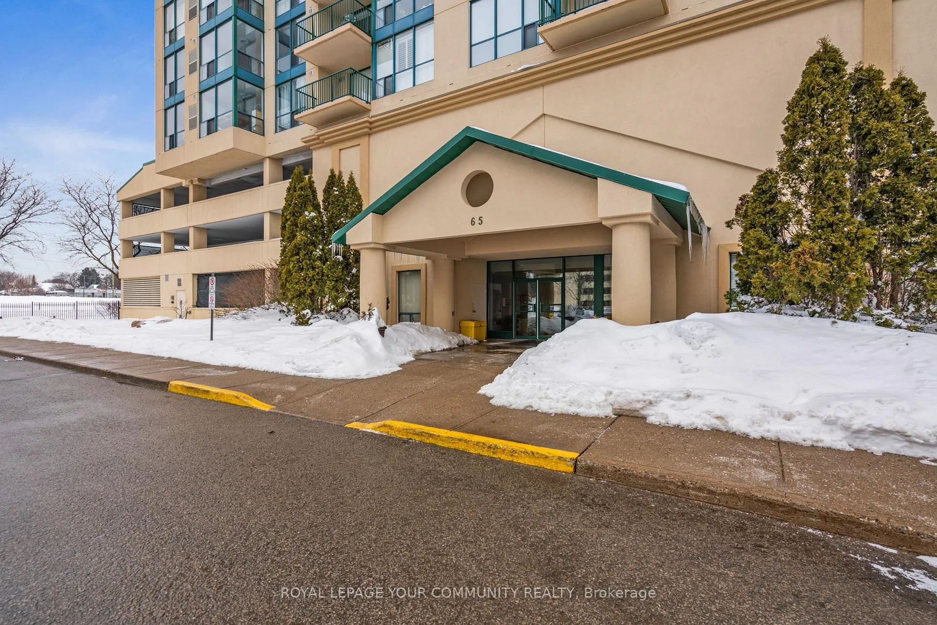 Photo 2 of Unit 1203, 65 Ellen Street, Barrie, Lakeshore — HOMEH