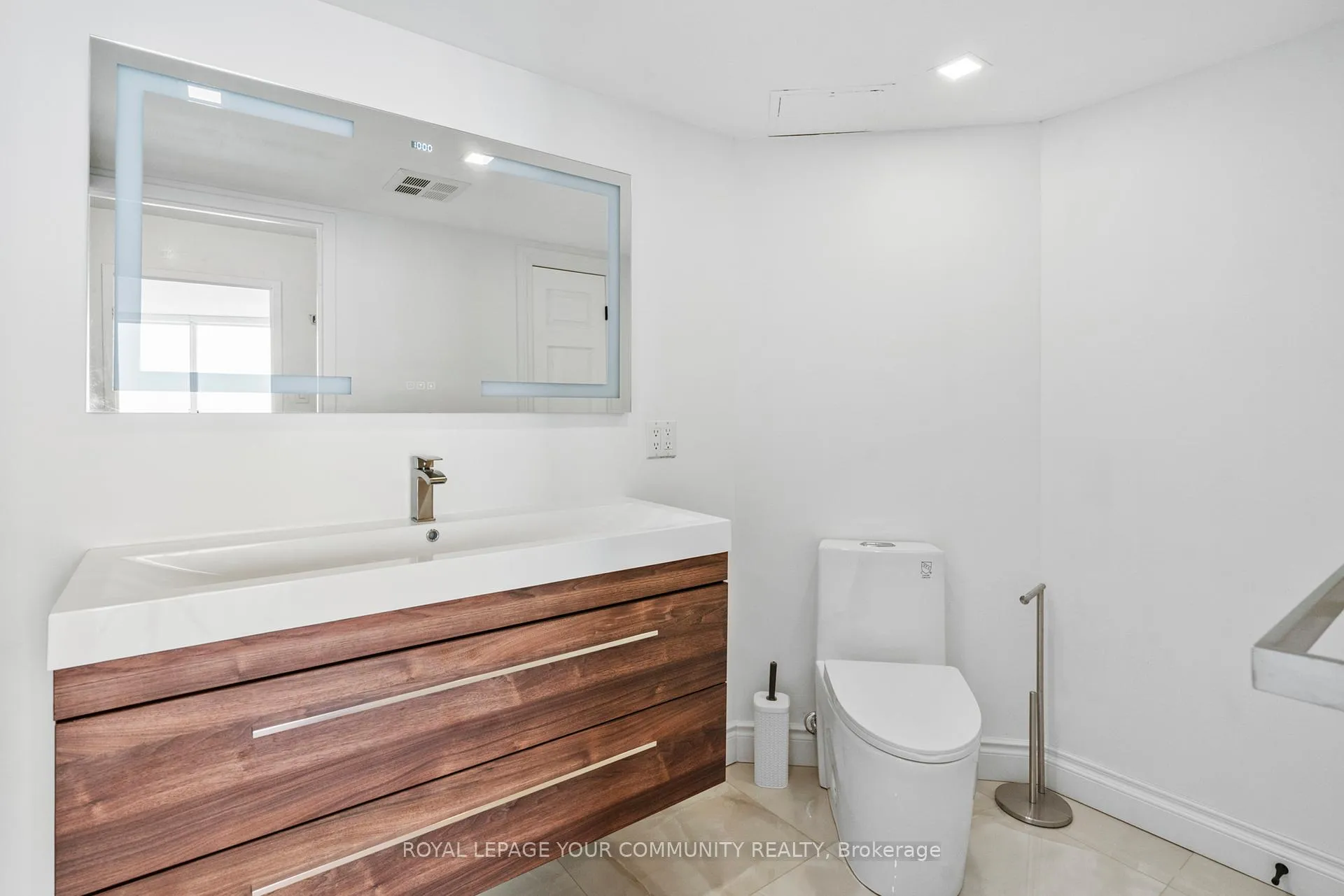 Photo 18 of Unit 1203, 65 Ellen Street, Barrie, Lakeshore — HOMEH