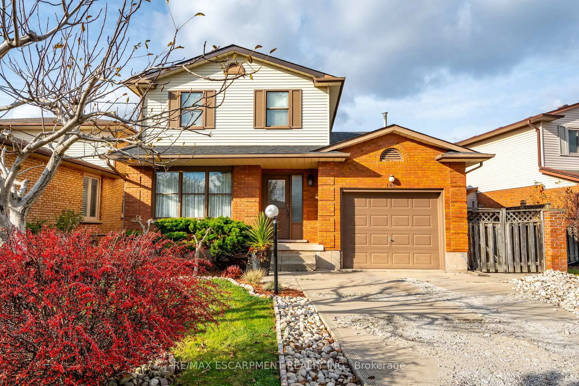 Photo 1 of 145 Homeside Avenue, Hamilton, Stoney Creek — HOMEH