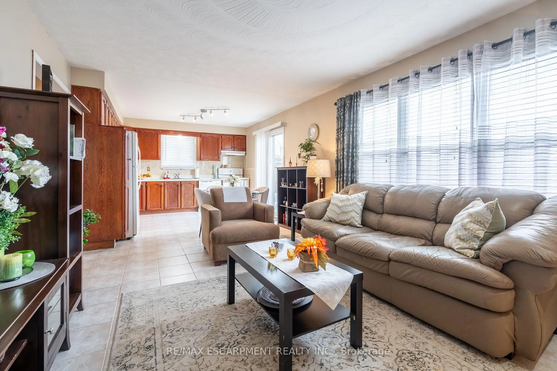 Photo 16 of 145 Homeside Avenue, Hamilton, Stoney Creek — HOMEH