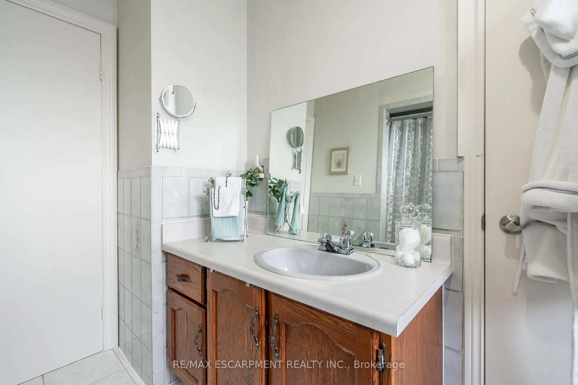 Photo 26 of 145 Homeside Avenue, Hamilton, Stoney Creek — HOMEH