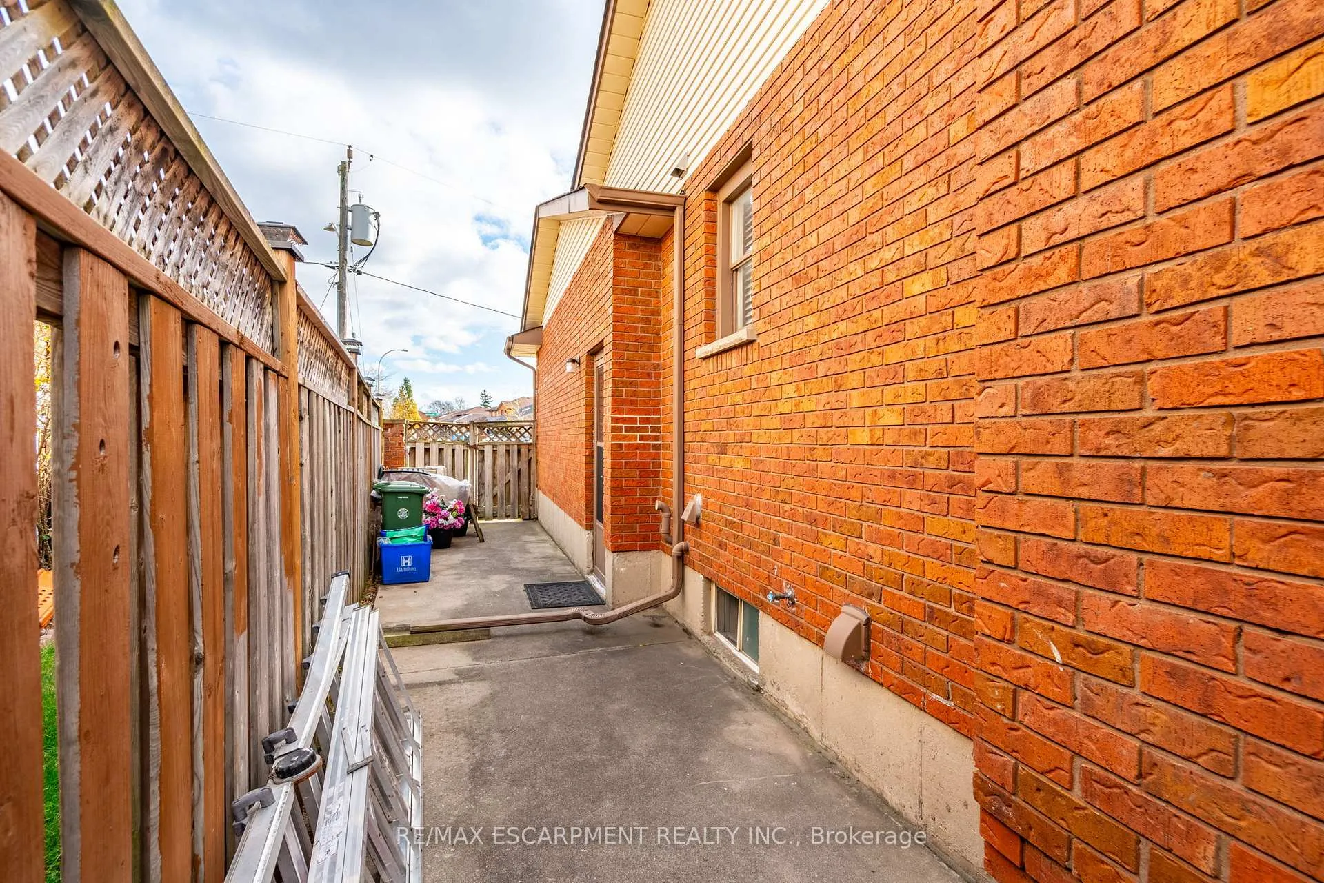 Photo 36 of 145 Homeside Avenue, Hamilton, Stoney Creek — HOMEH