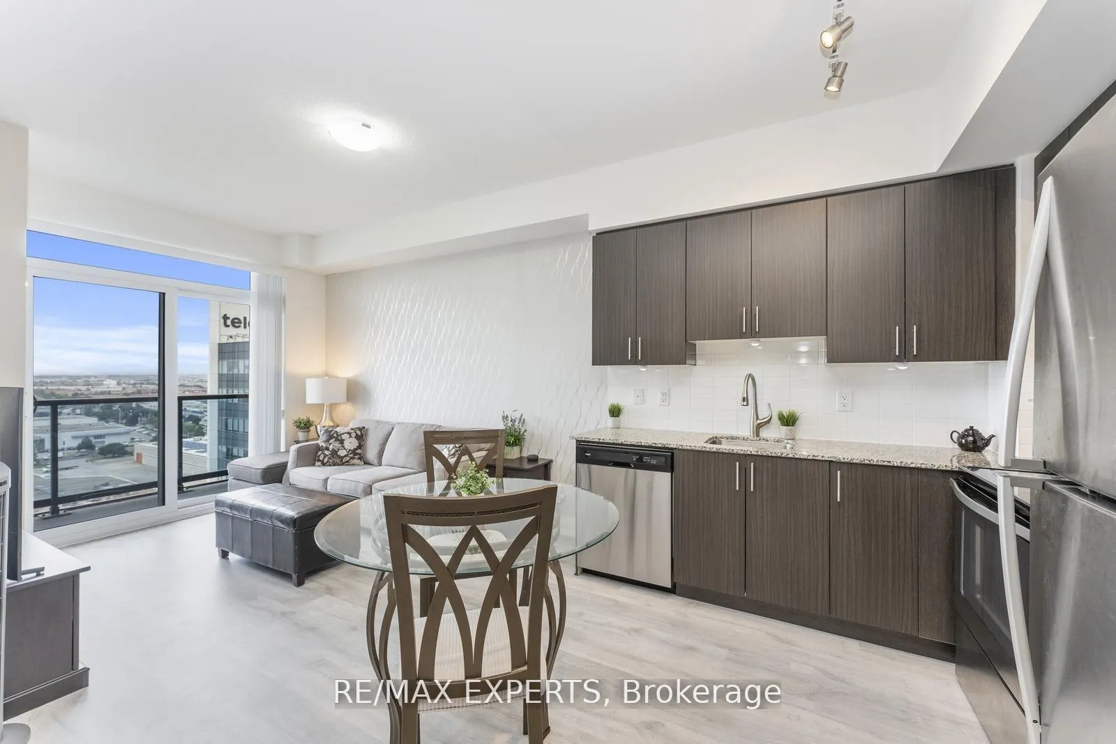 Photo 1 of Unit 1409, 3700 Highway 7 Road, Vaughan, Vaughan Corporate Centre — HOMEH