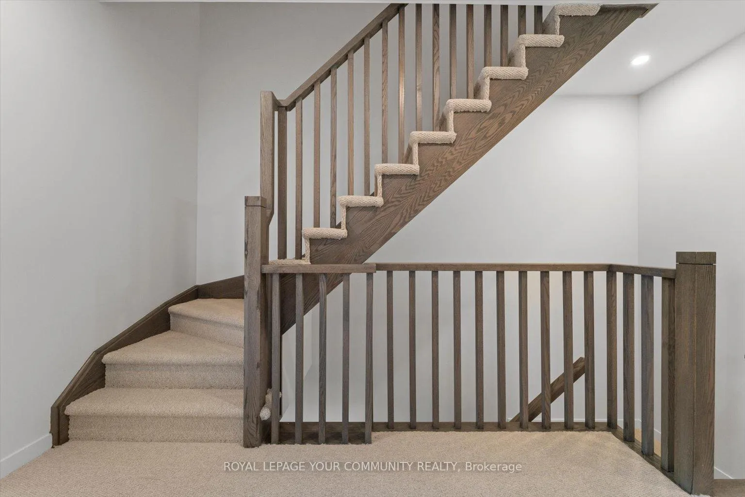 Photo 27 of Unit TH 207, 141 Honeycrisp Crescent, Vaughan, Concord — HOMEH
