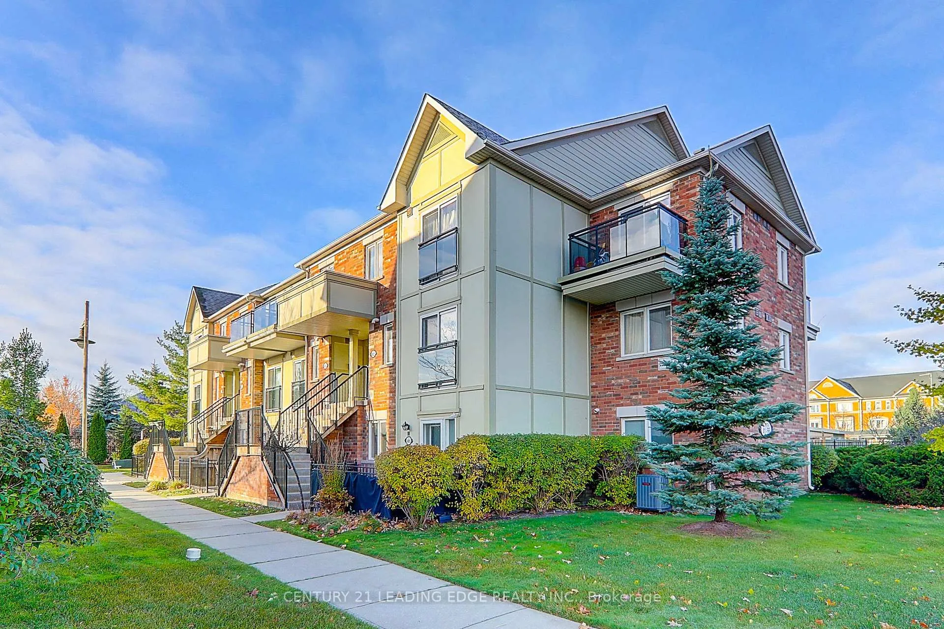 Photo 1 of Unit 48, 2265 Bur Oak Avenue, Markham, Greensborough — HOMEH