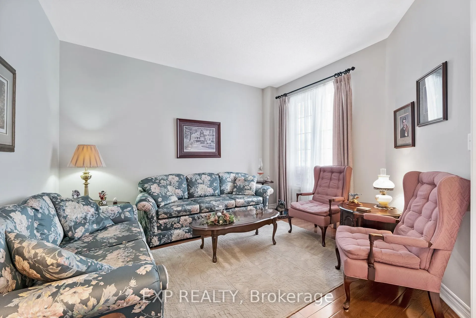 Photo 7 of 106 Succession Crescent, Barrie, Innis-Shore — HOMEH