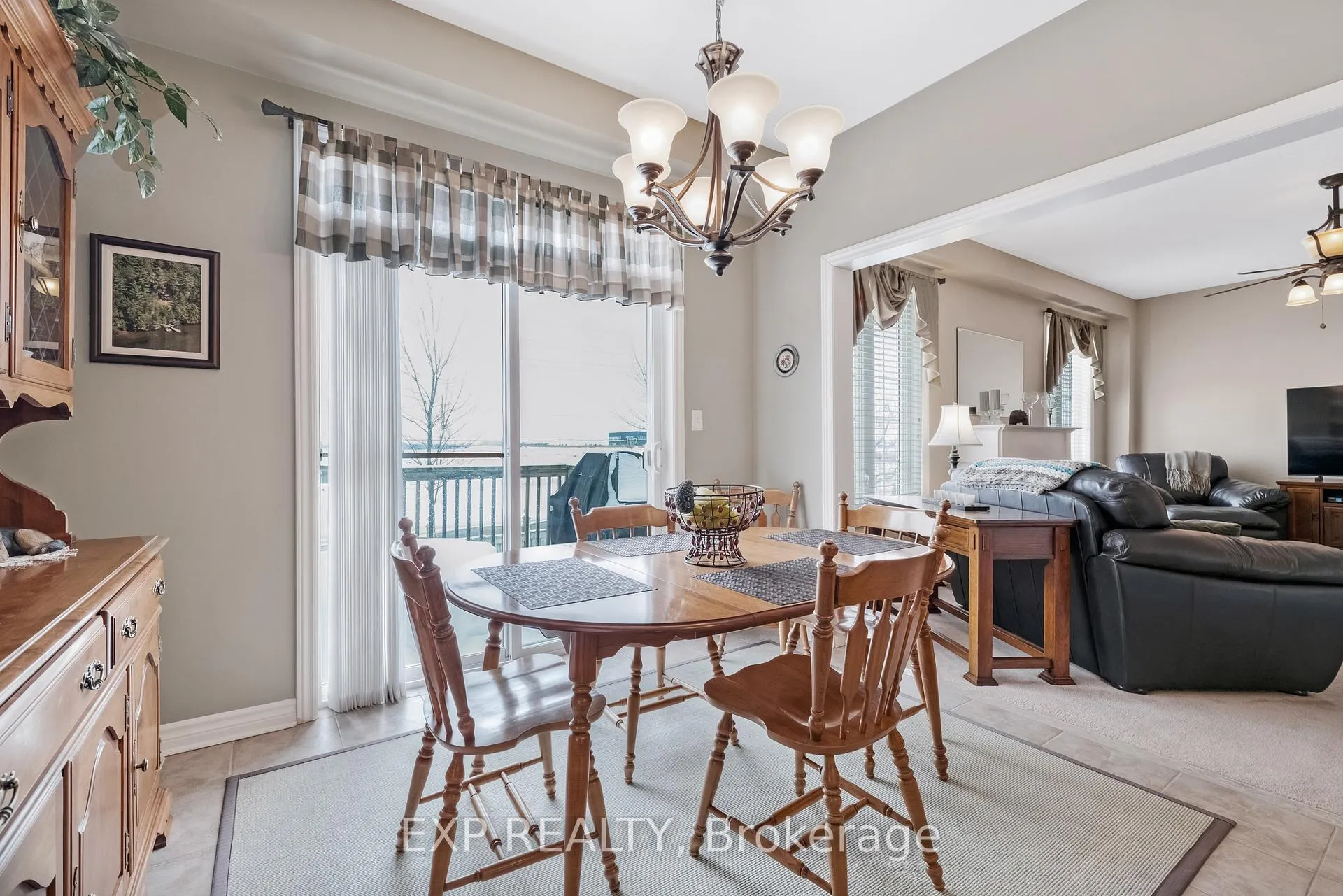 Photo 13 of 106 Succession Crescent, Barrie, Innis-Shore — HOMEH