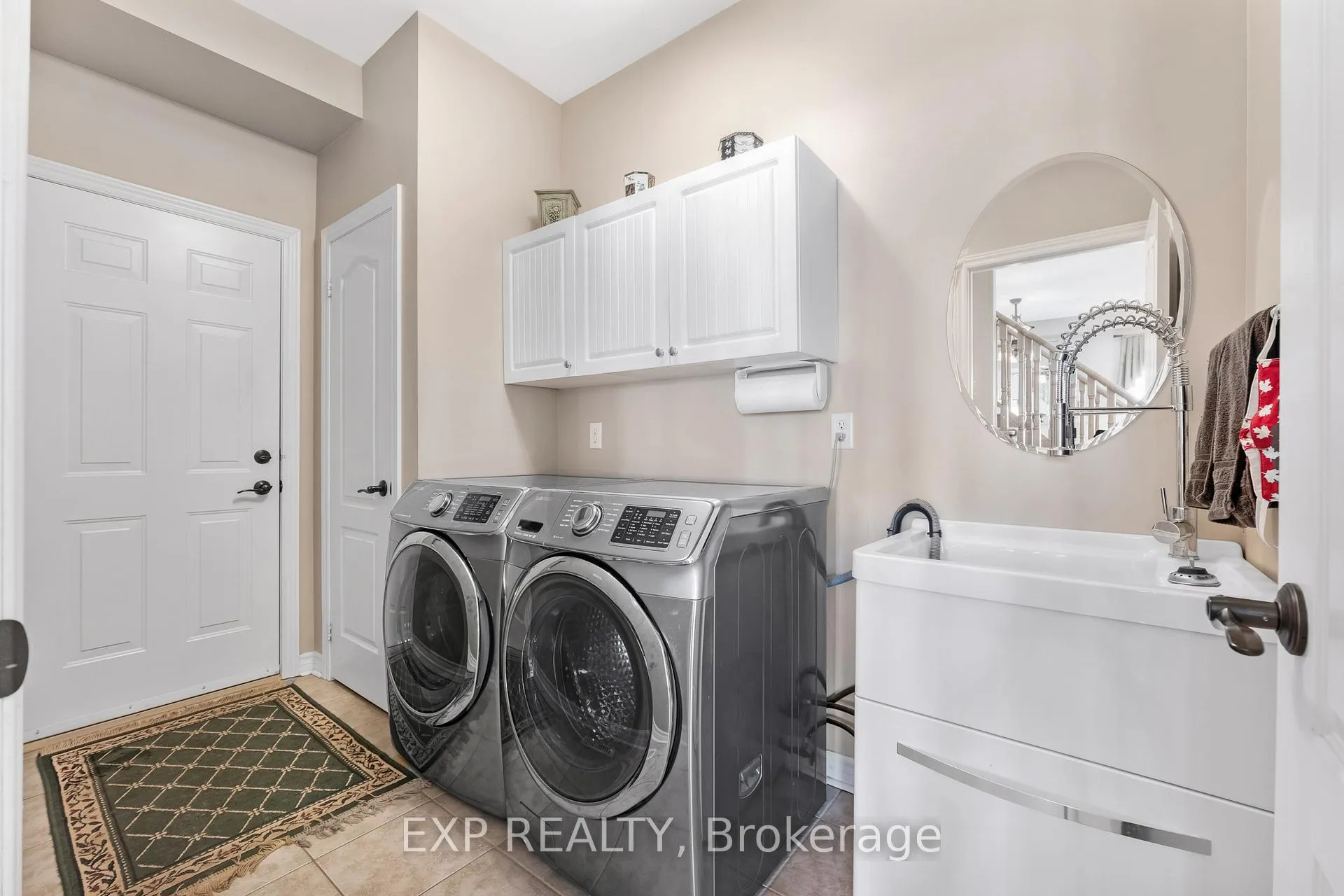 Photo 21 of 106 Succession Crescent, Barrie, Innis-Shore — HOMEH
