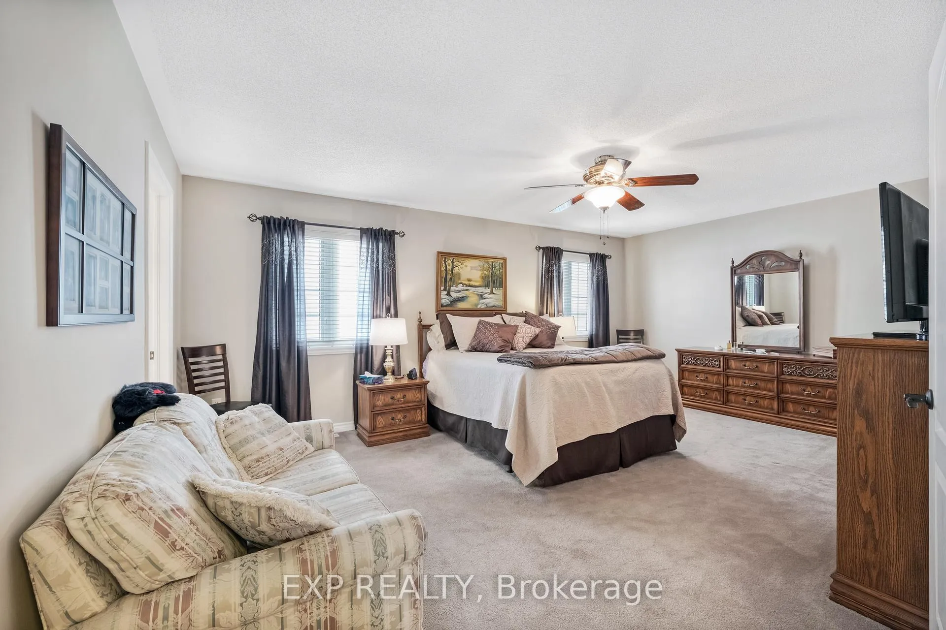 Photo 23 of 106 Succession Crescent, Barrie, Innis-Shore — HOMEH
