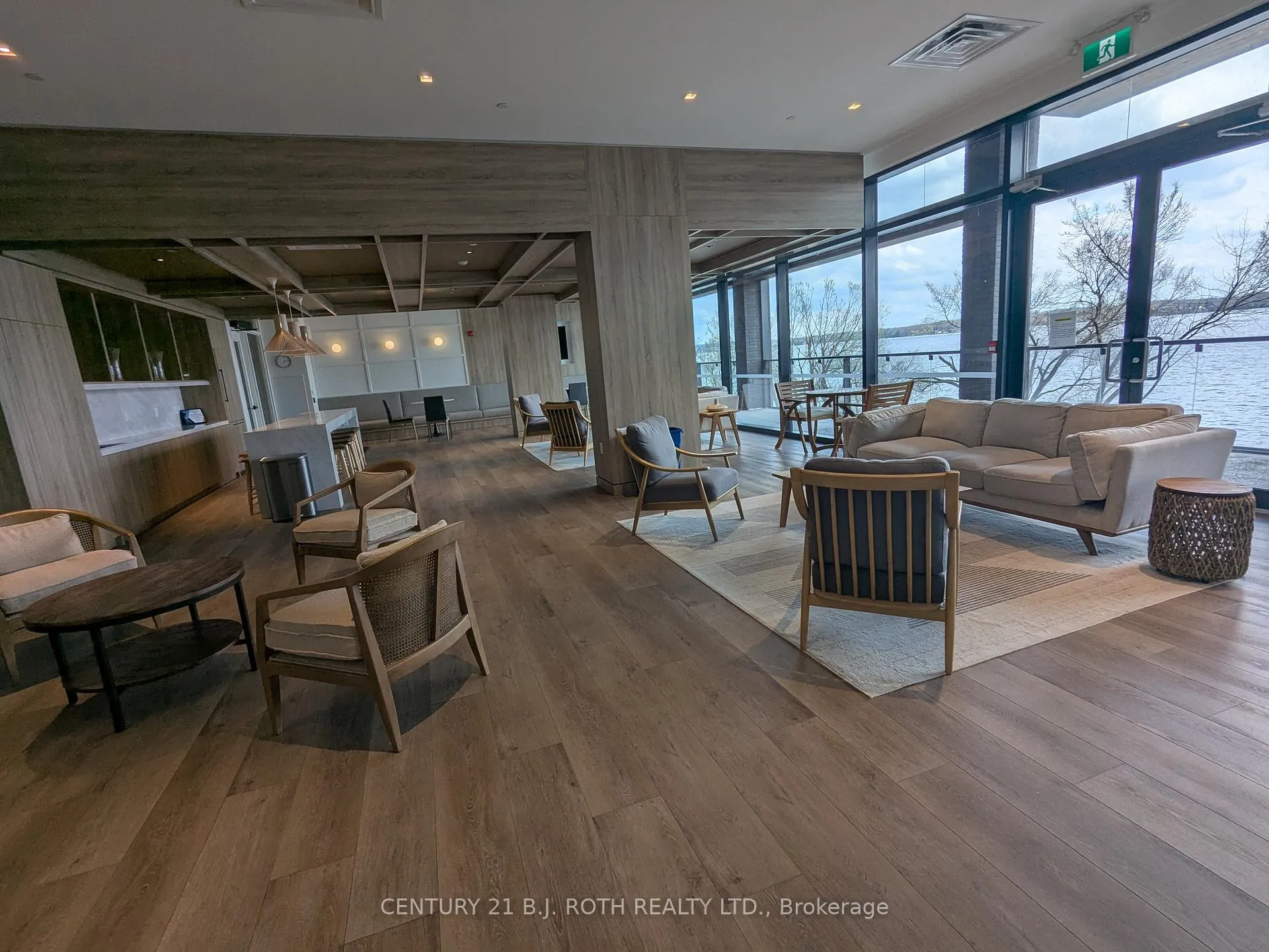 Photo 11 of Unit 822, 185 Dunlop Street E, Barrie, Lakeshore — HOMEH