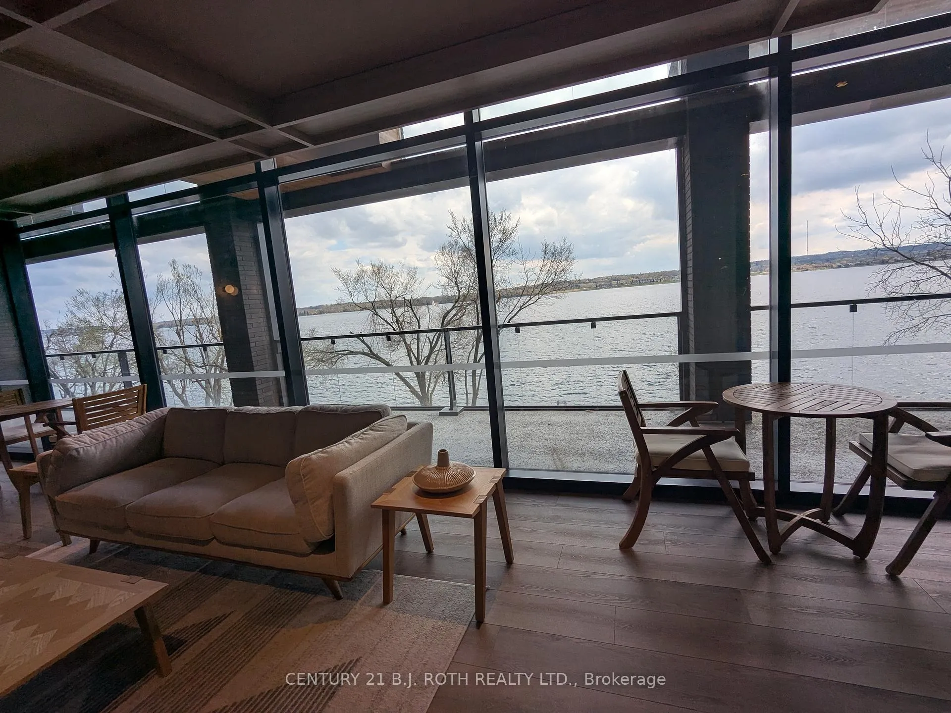 Photo 12 of Unit 822, 185 Dunlop Street E, Barrie, Lakeshore — HOMEH