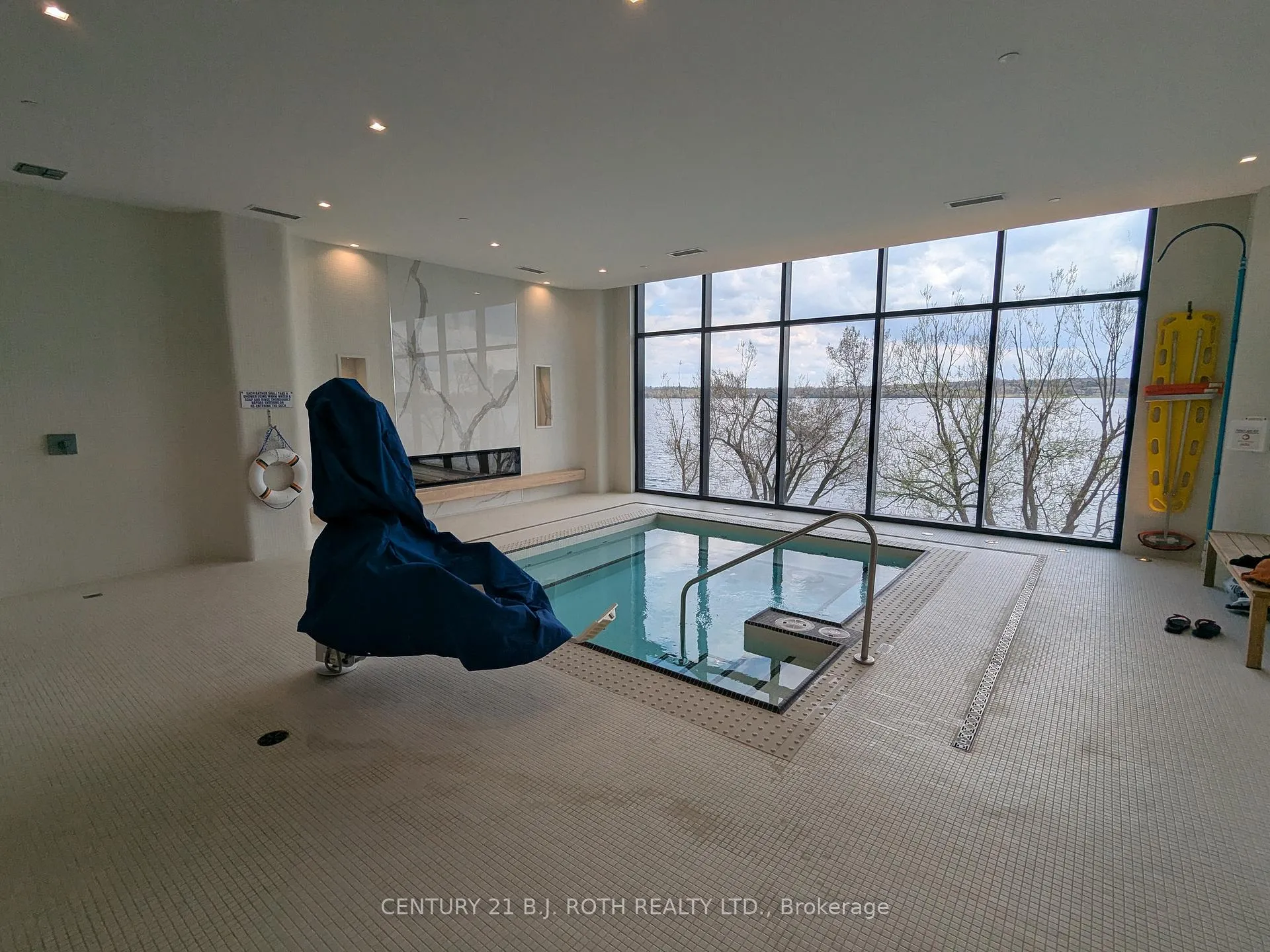 Photo 14 of Unit 822, 185 Dunlop Street E, Barrie, Lakeshore — HOMEH