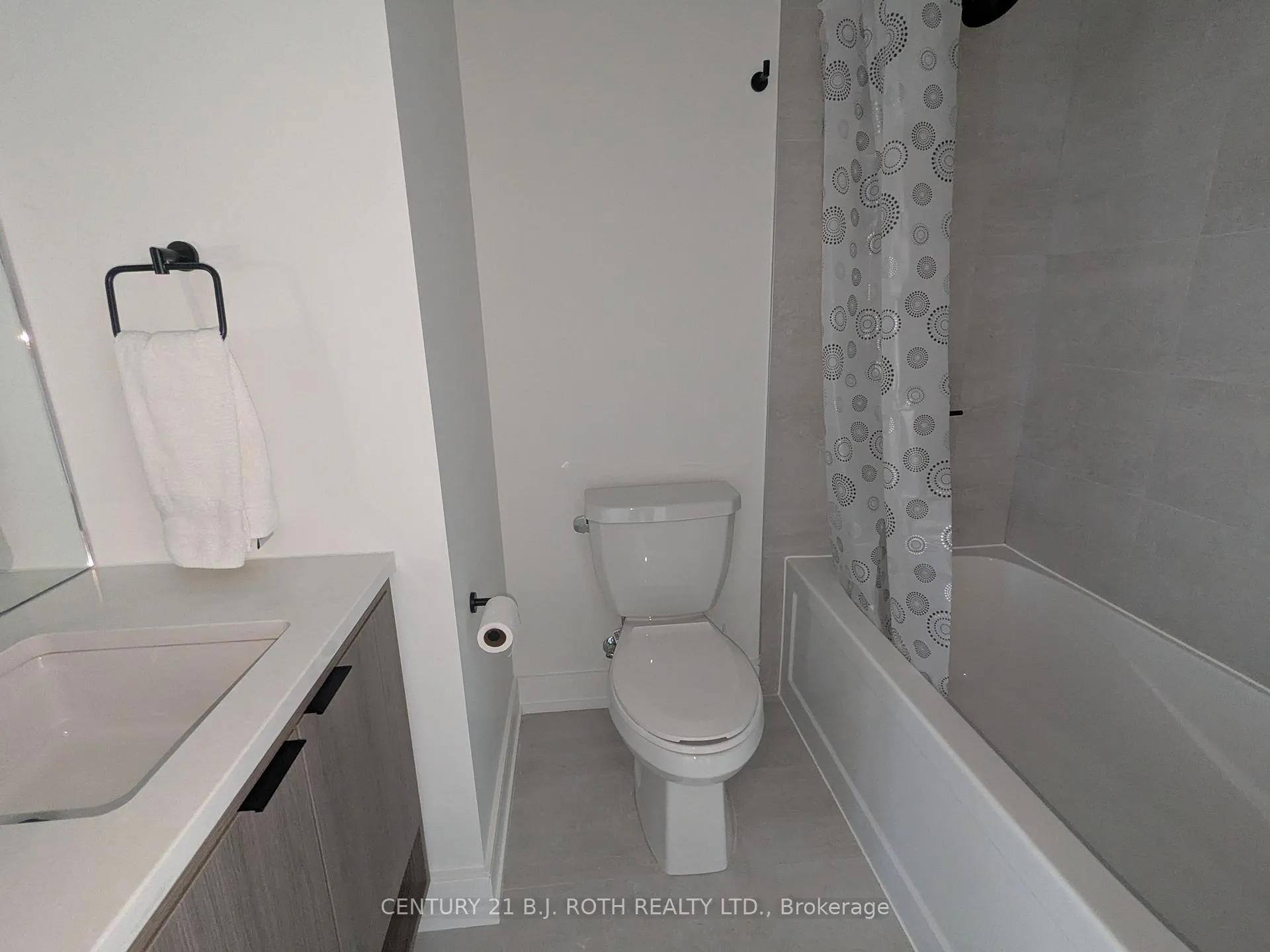 Photo 20 of Unit 822, 185 Dunlop Street E, Barrie, Lakeshore — HOMEH